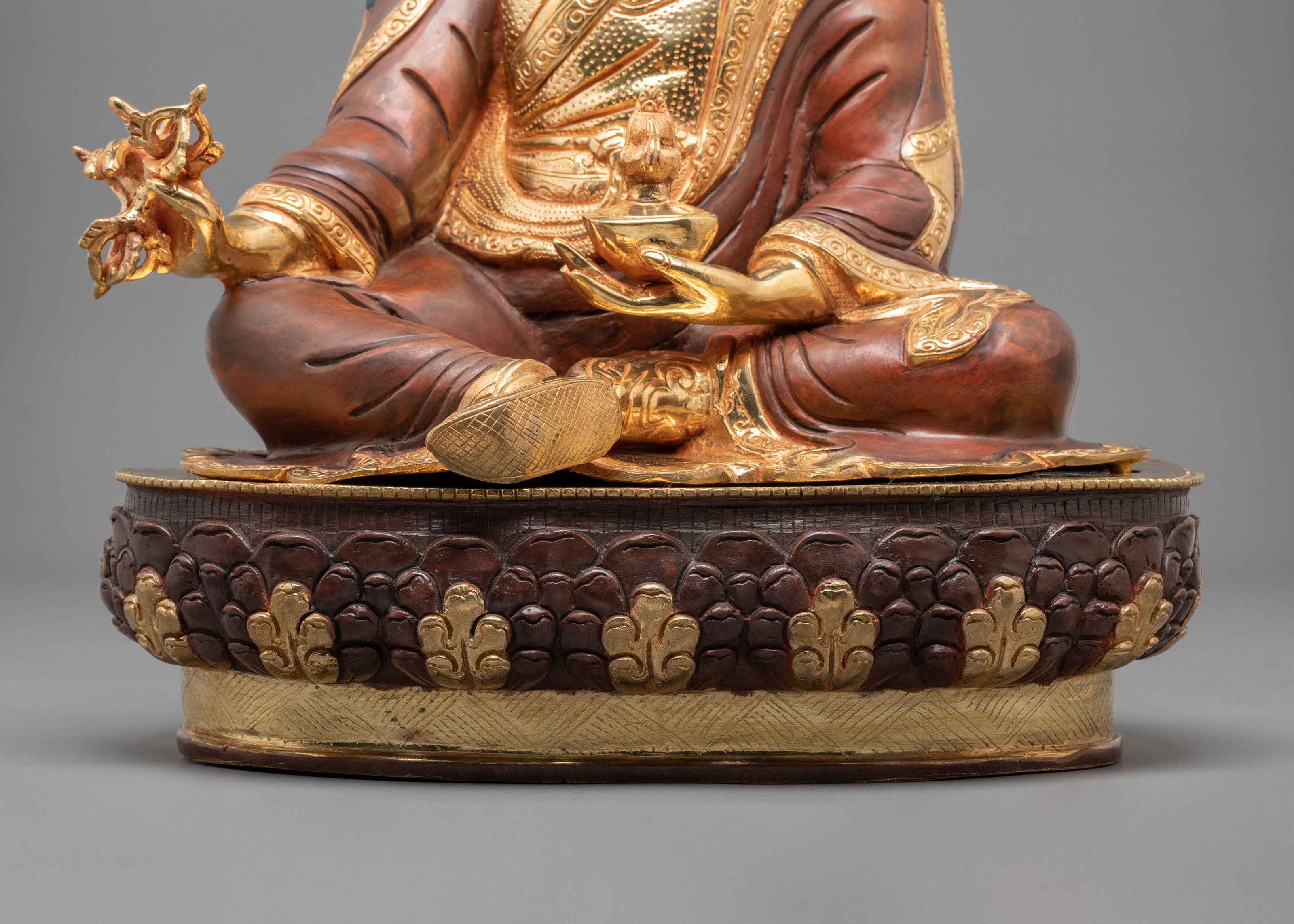 Guru Rinpoche Statue: Master of Wisdom and Protection