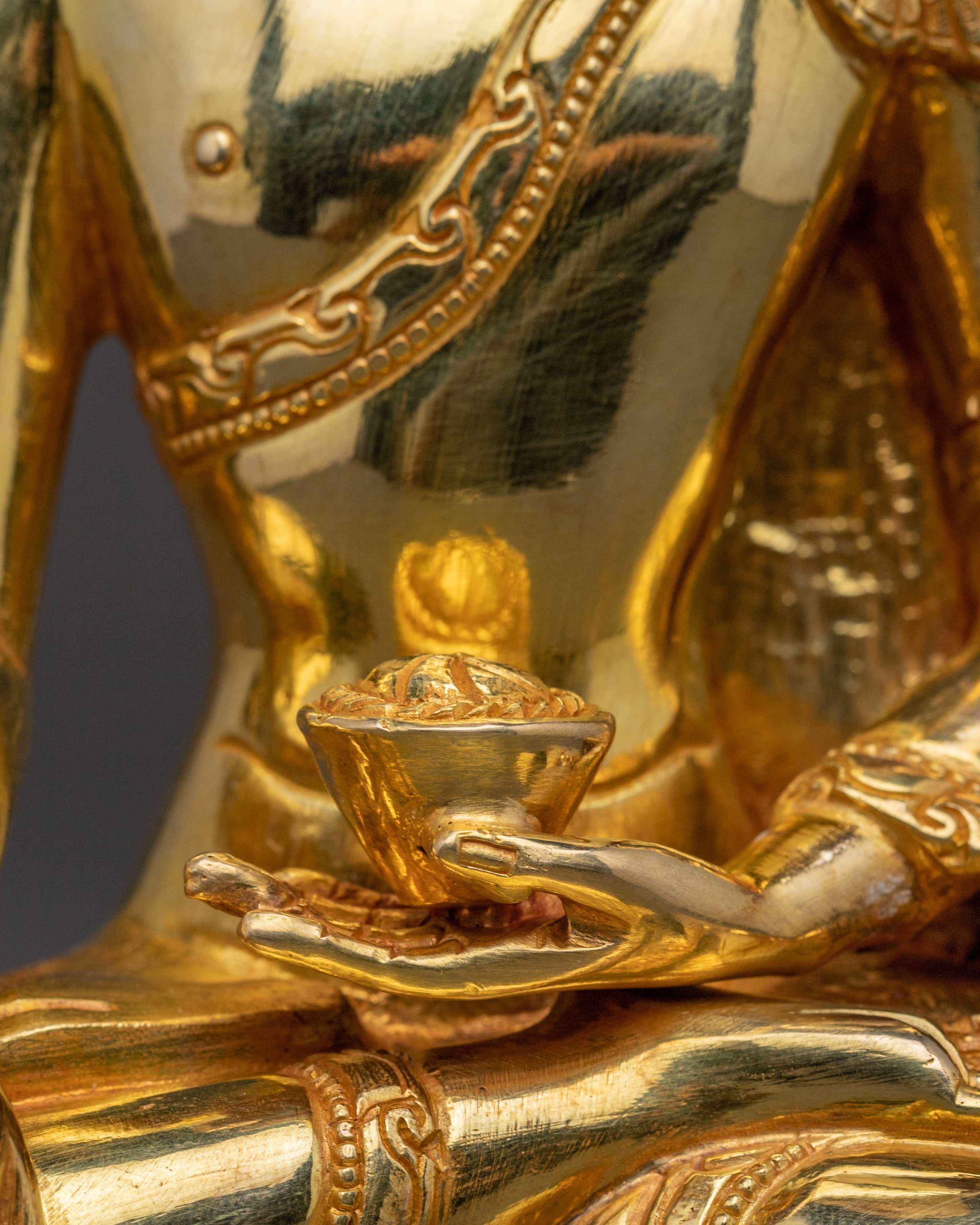 Buddha Shakyamuni Gold Gilded Statue – Serene Copper Art
