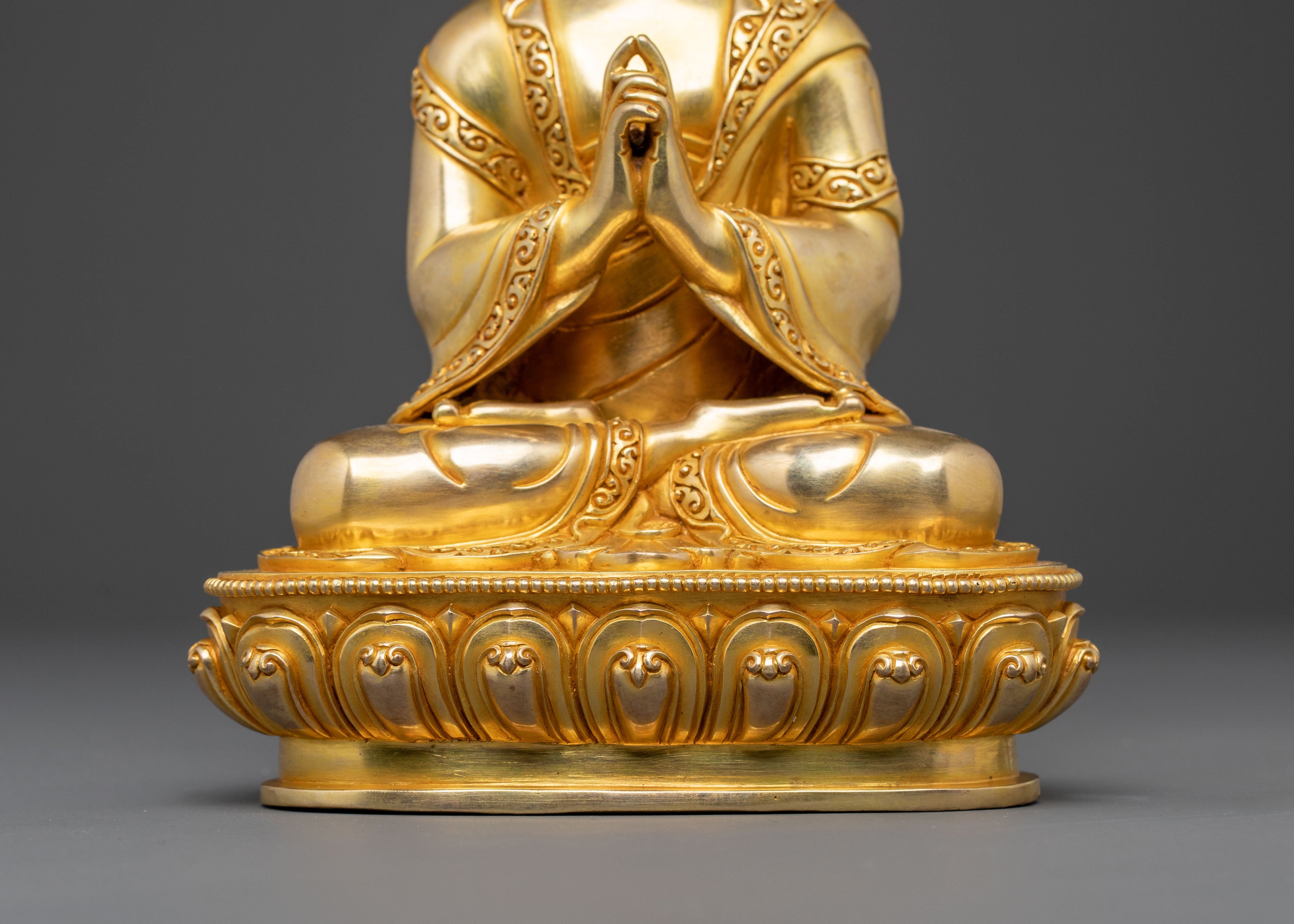 Vairocana Uttarabodhi Mudra Statue – 24K Gold Gilded