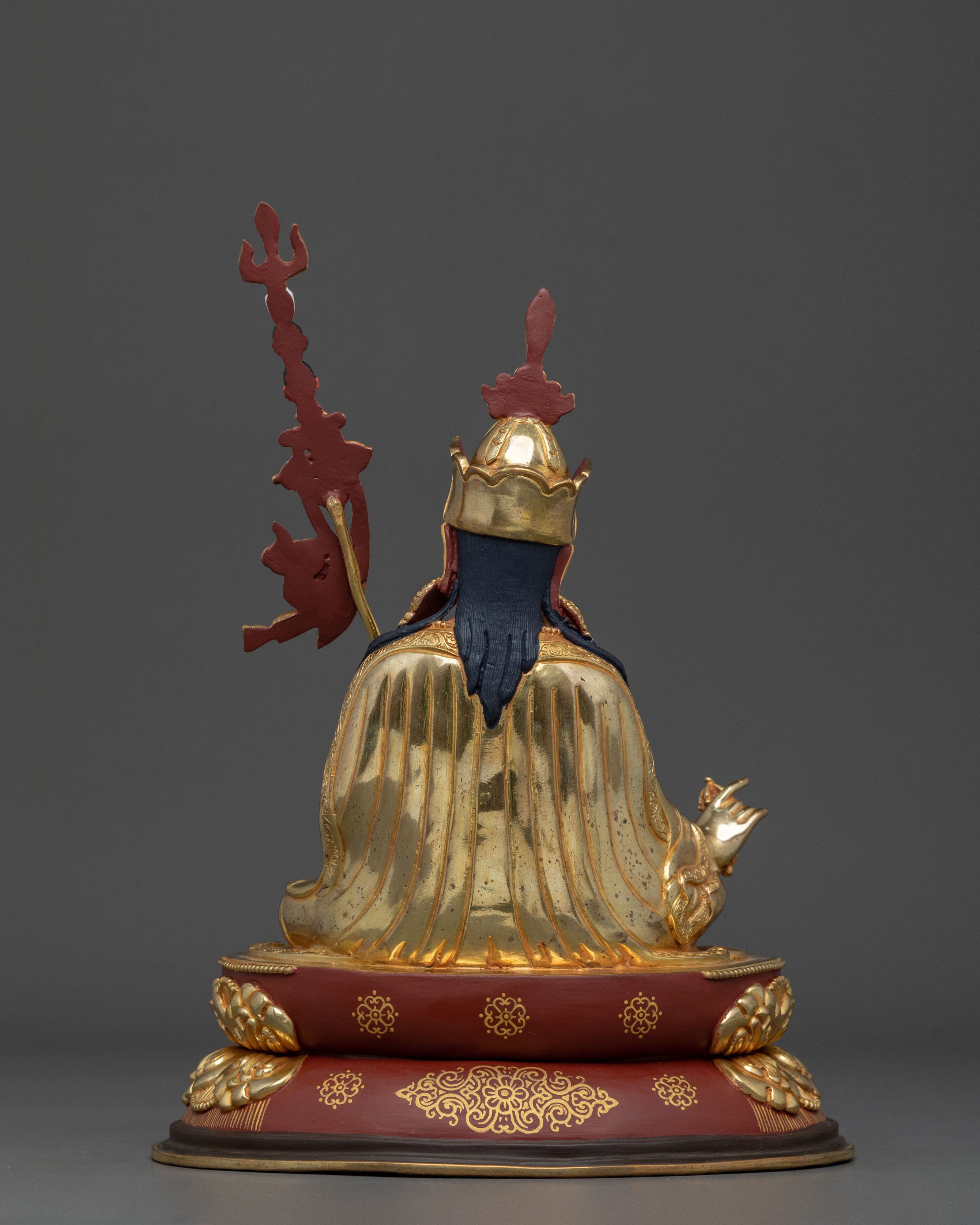 Guru Rinpoche Divine Sculpture: Sacred Symbol of Wisdom