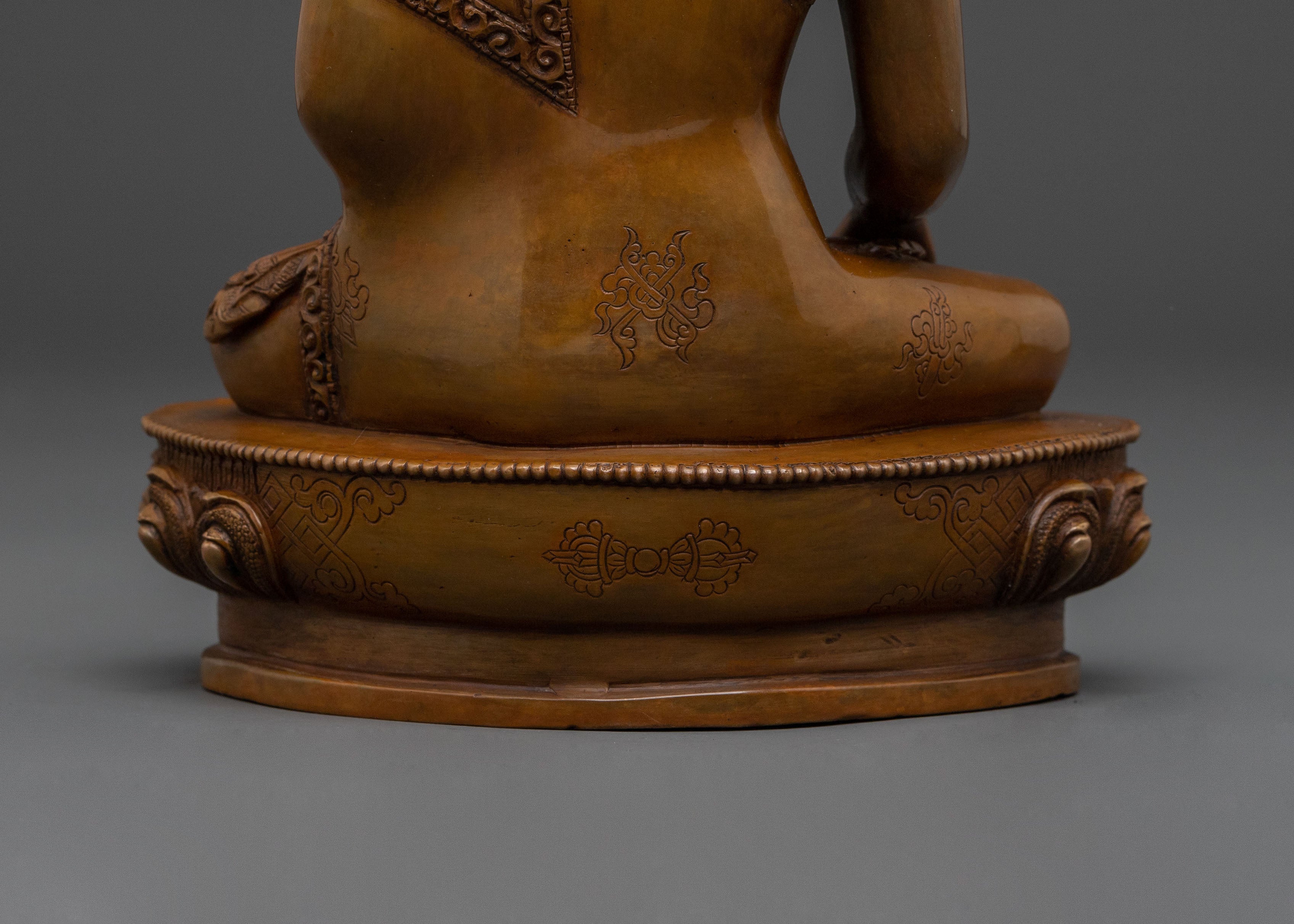 Shakyamuni Buddha Meditation Divine Figure | Symbol of Awakening