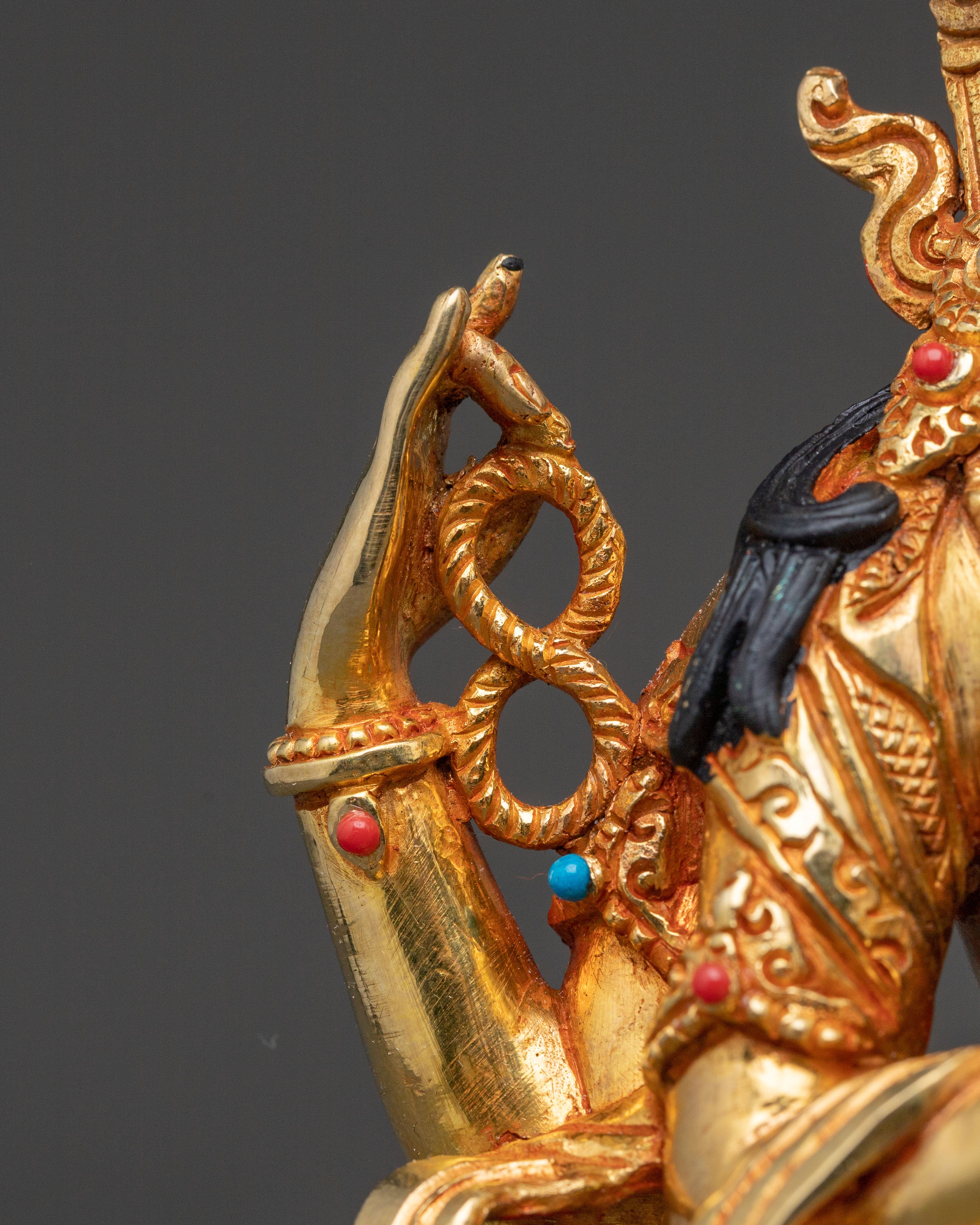 Chenrezig Gold Gilded Sacred Statue – Himalayan Artistry