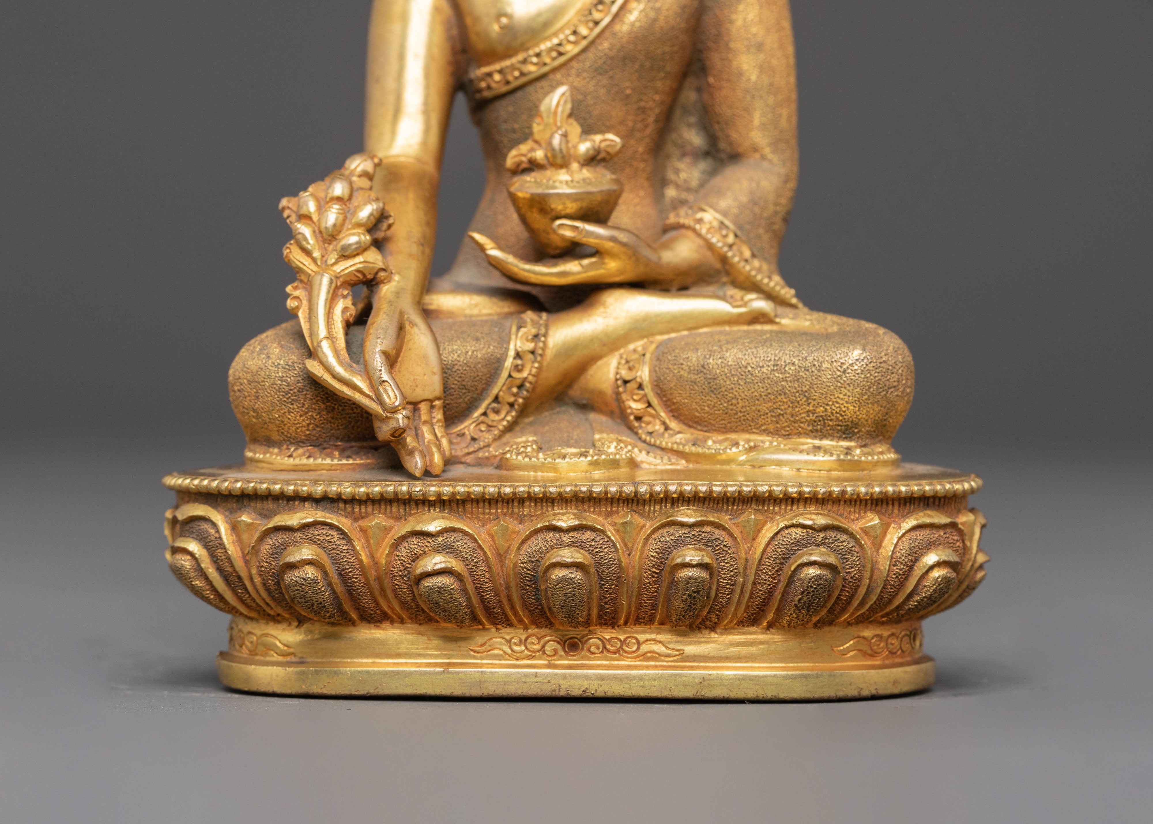 Tranquil Statue of Medicine Buddha | Bhaisajyaguru Sculpture