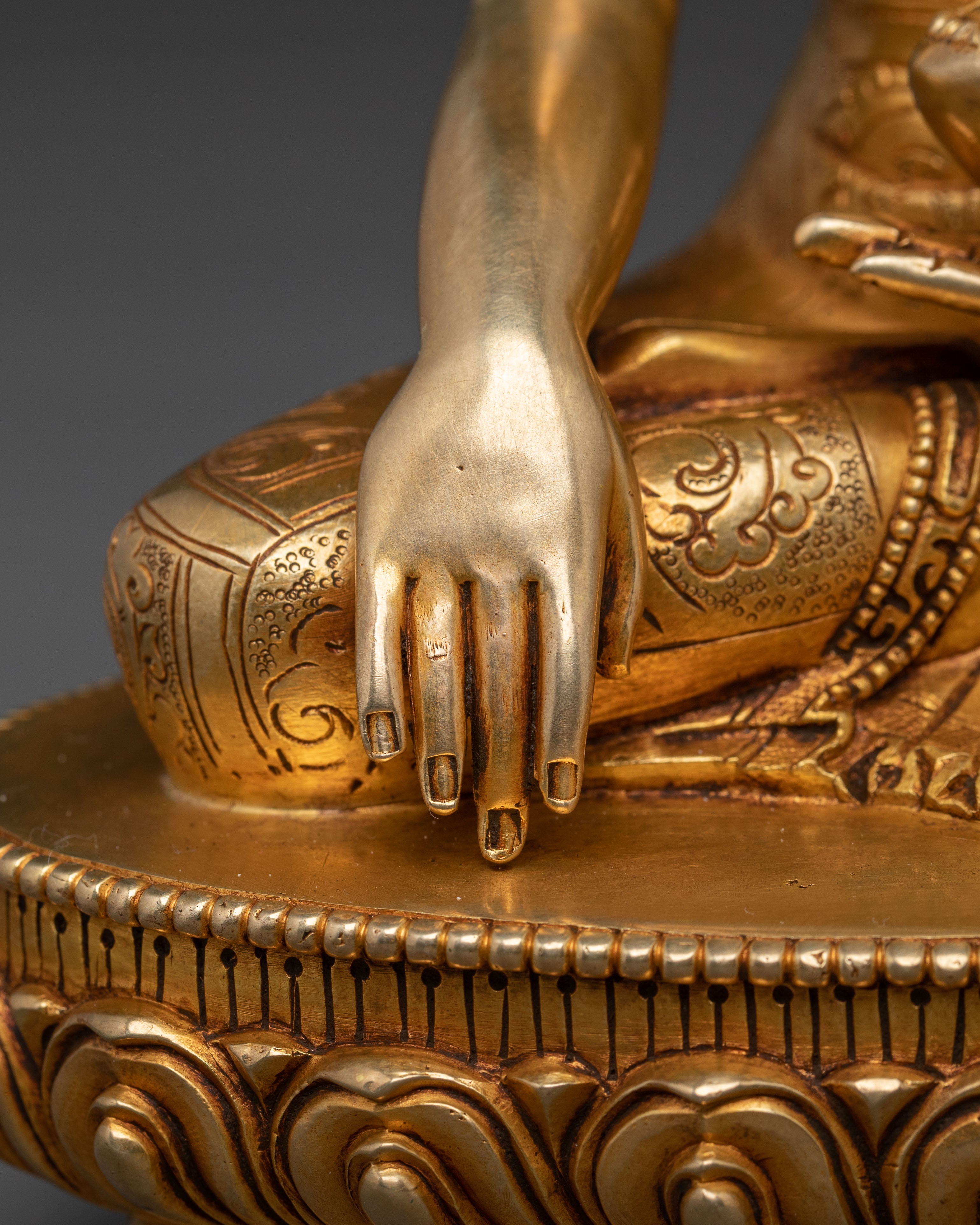Shakyamuni Buddha Statue with Acrylic Painting – Handcrafted in Nepal