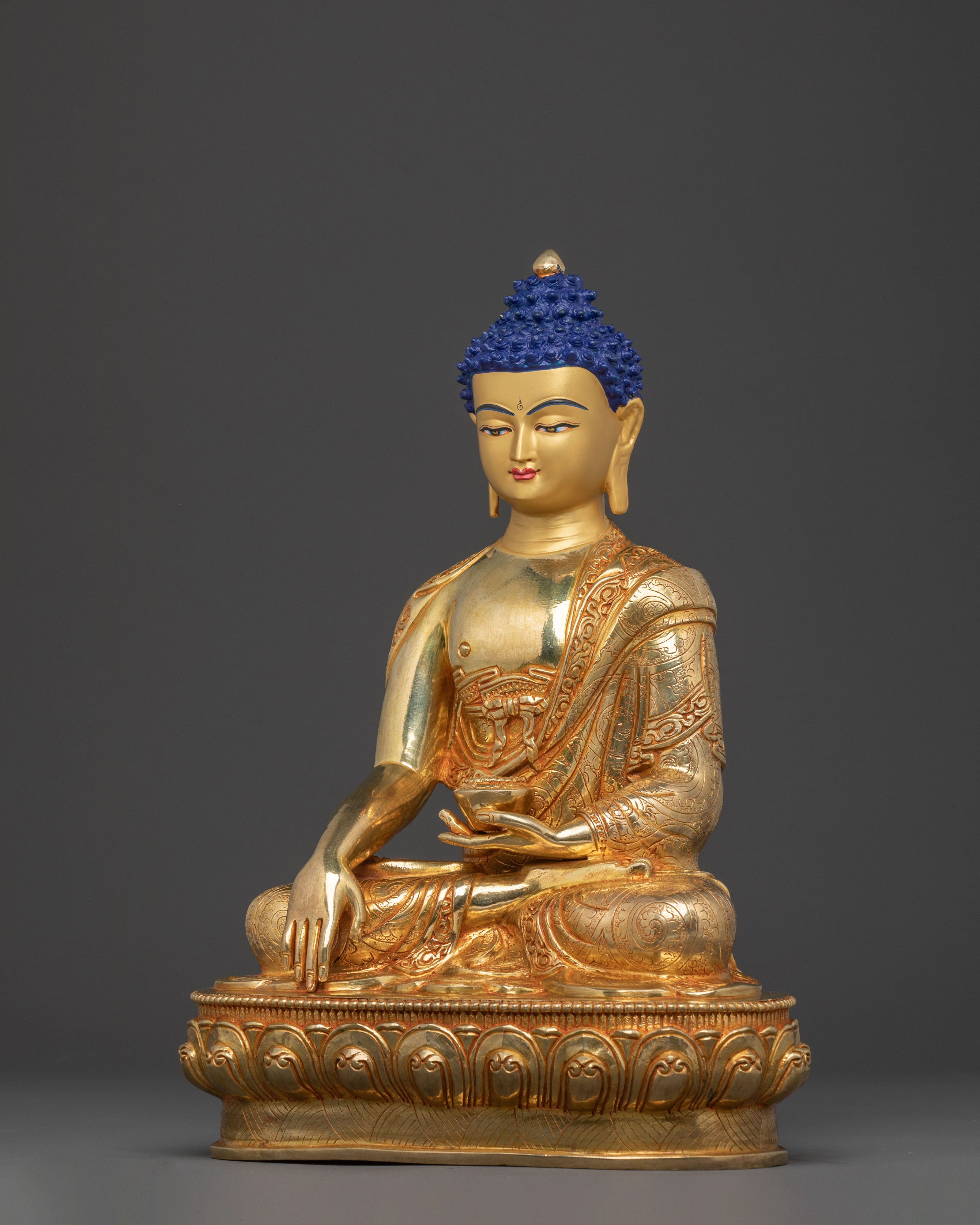 24K Gold Gilded Enlightened Shakyamuni Buddha Sculpture – Serene Handcrafted Art