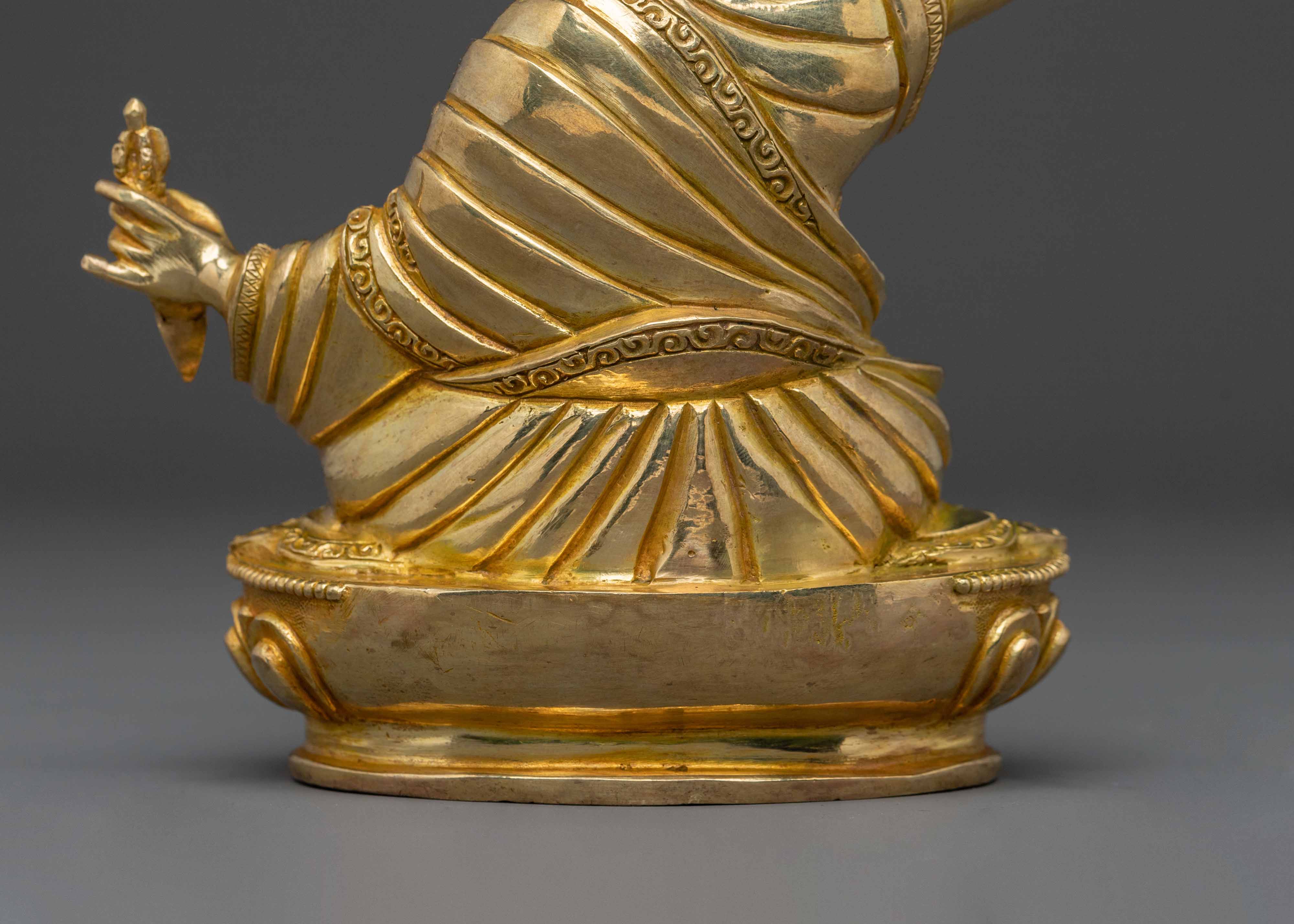 Karma Pakshi: 2nd Gyalwa Karmapa Traditional Statue