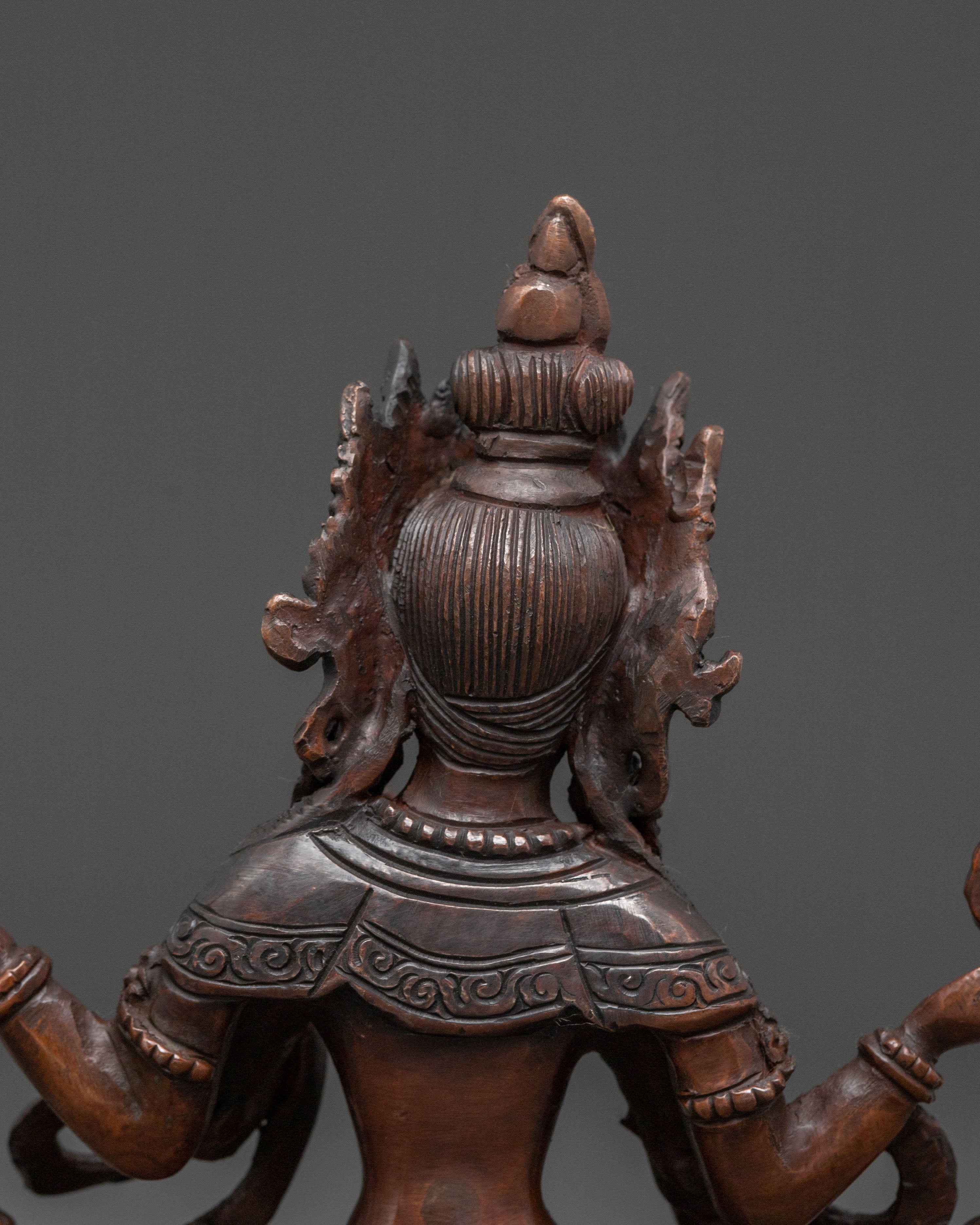 Goddess Laxmi Statue: Embodiment of Fortune