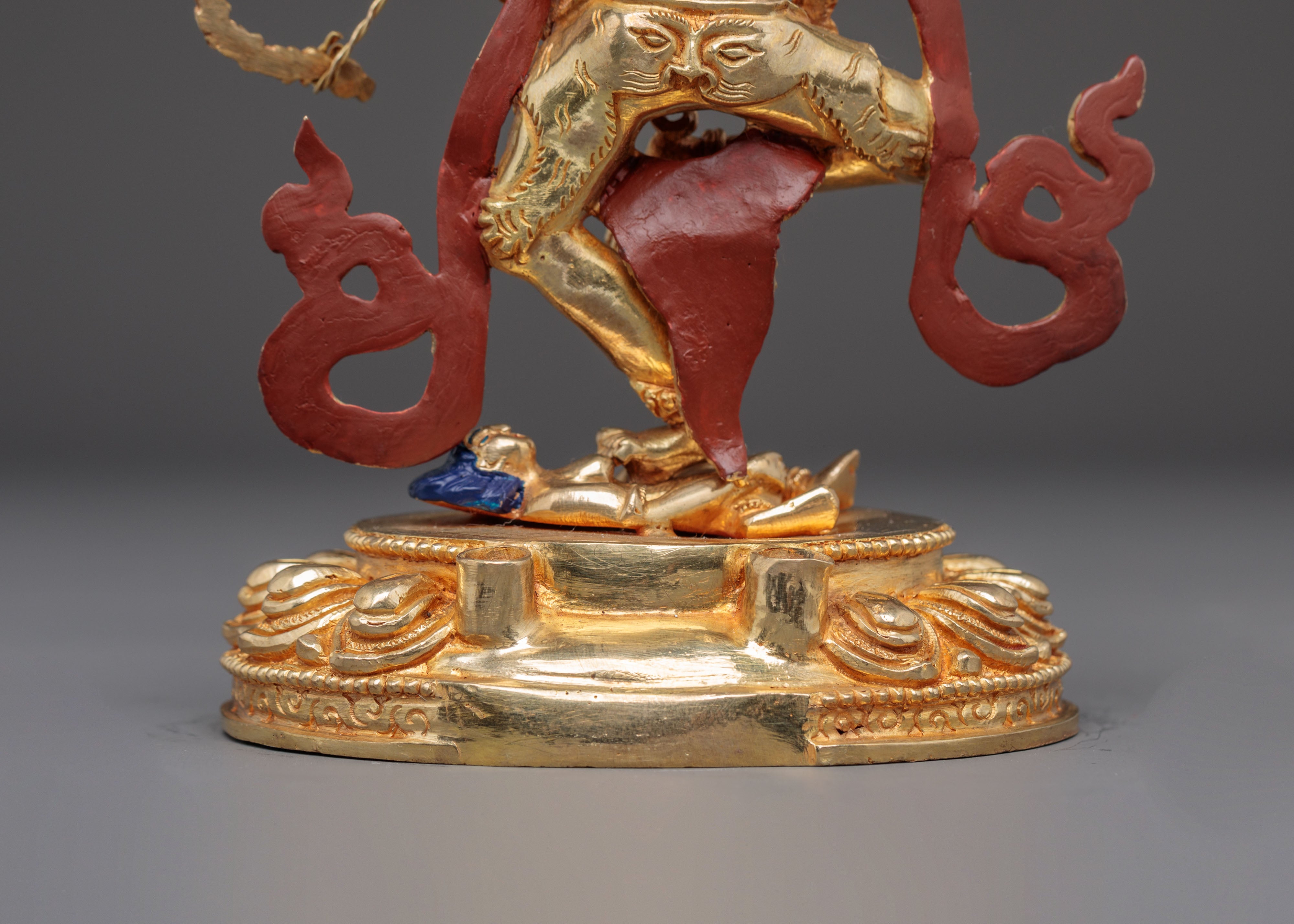 Golden Statue of Dakini Kurukulla | Tantric Goddess of Love
