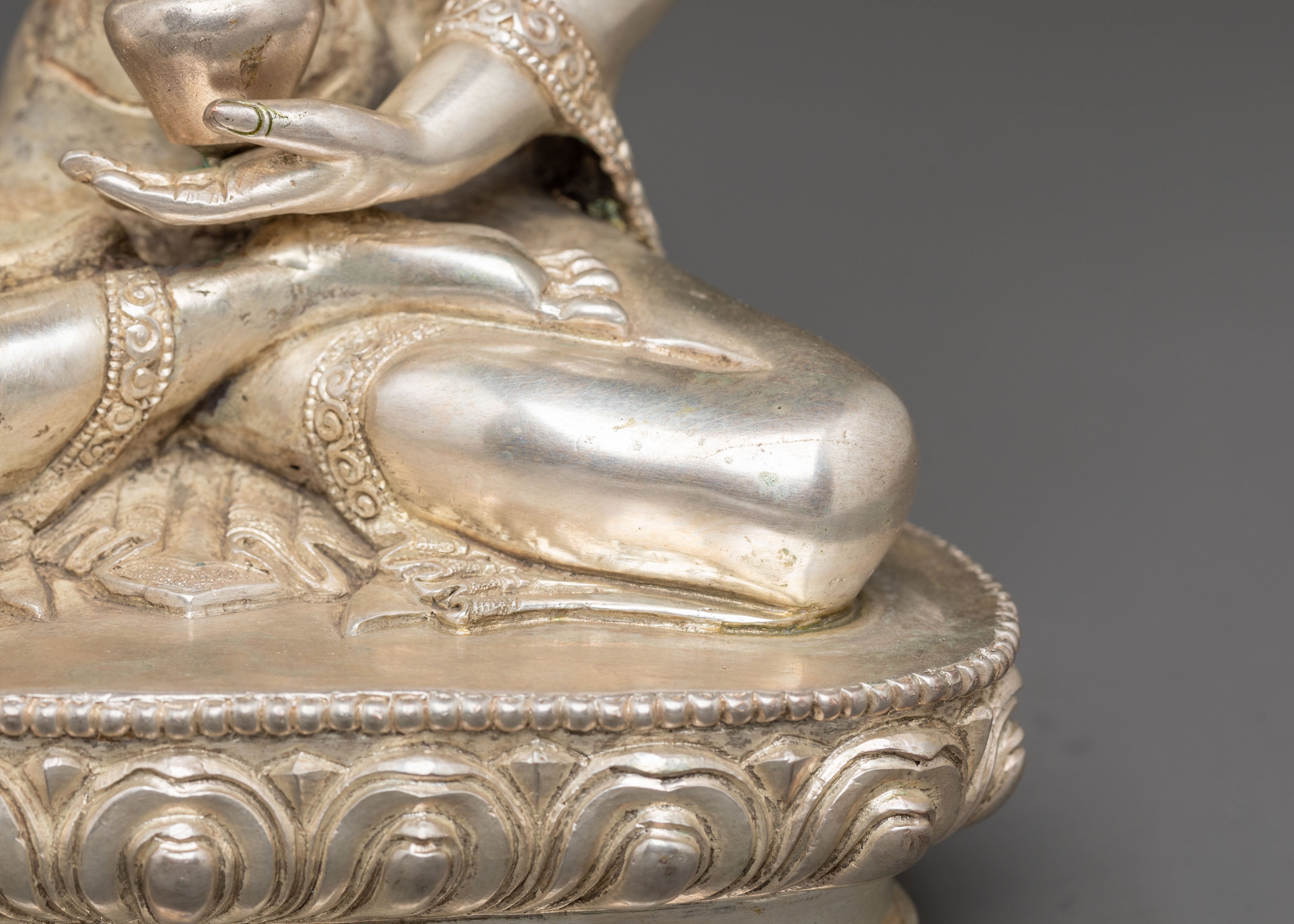 Handcrafted Gautama Buddha Statue: Founder of Buddhism