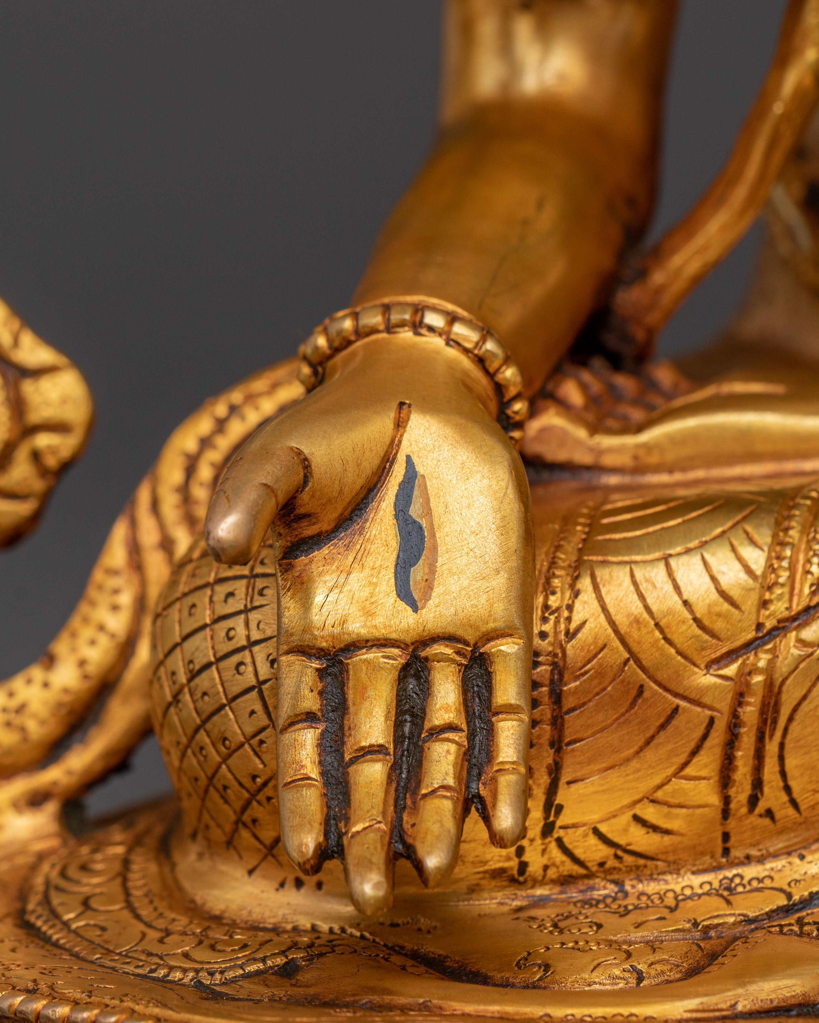 Dakini Namgyalma Golden Statue – Auspicious Gilded Sculpture