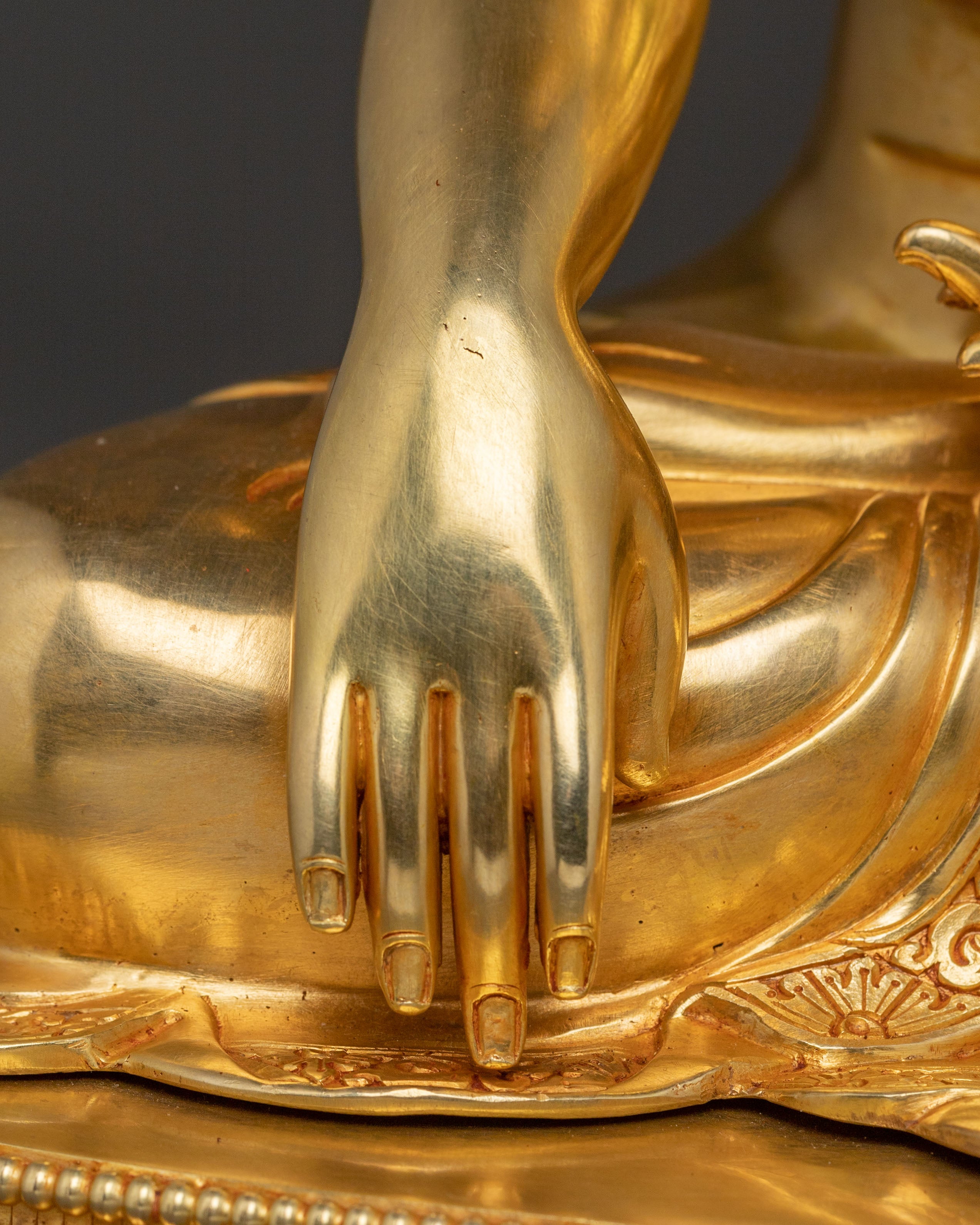 Shakyamuni Buddha Statue | 24K Gold Gilded Figure