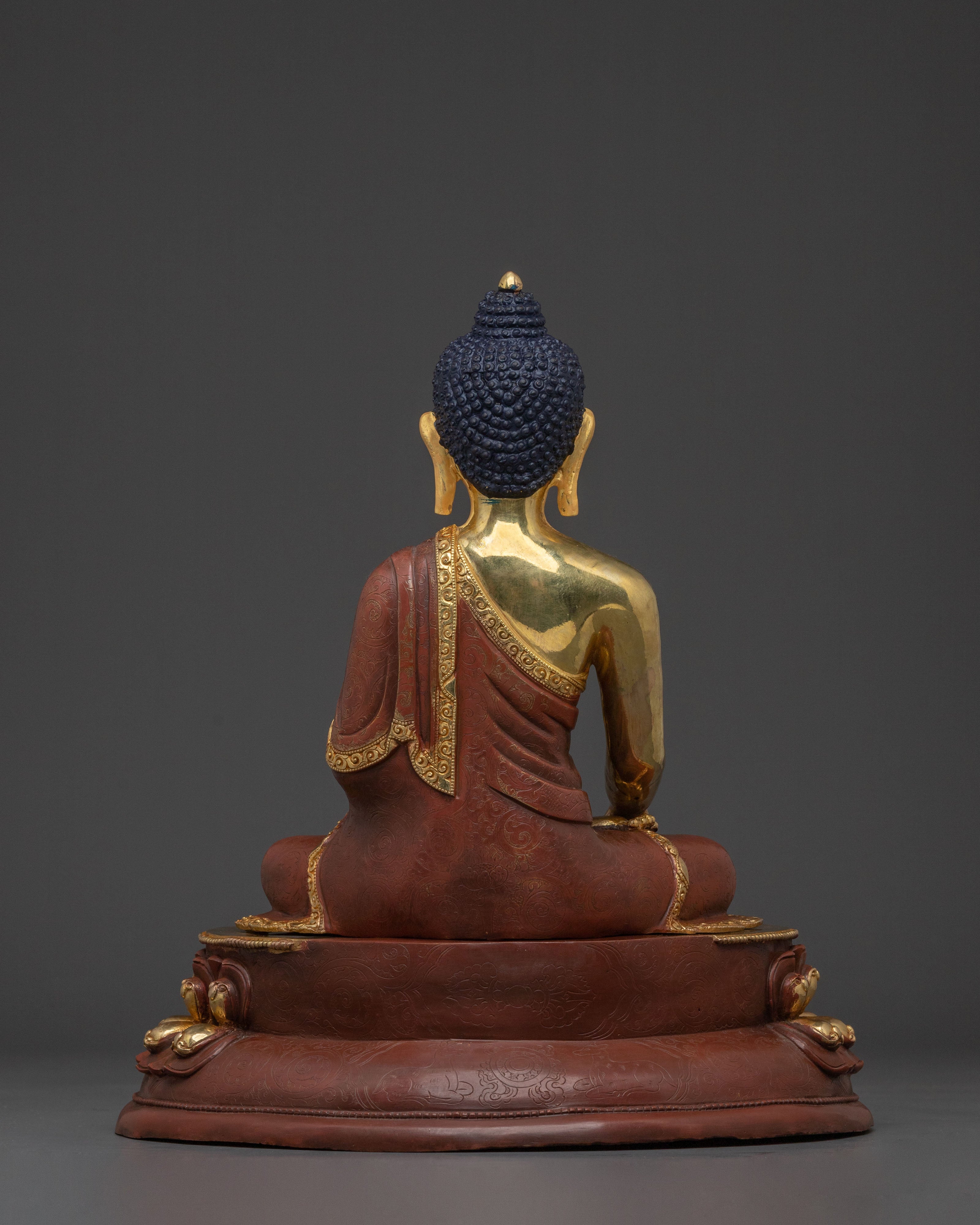 buddha of enlightenment shakyamuni sculpture