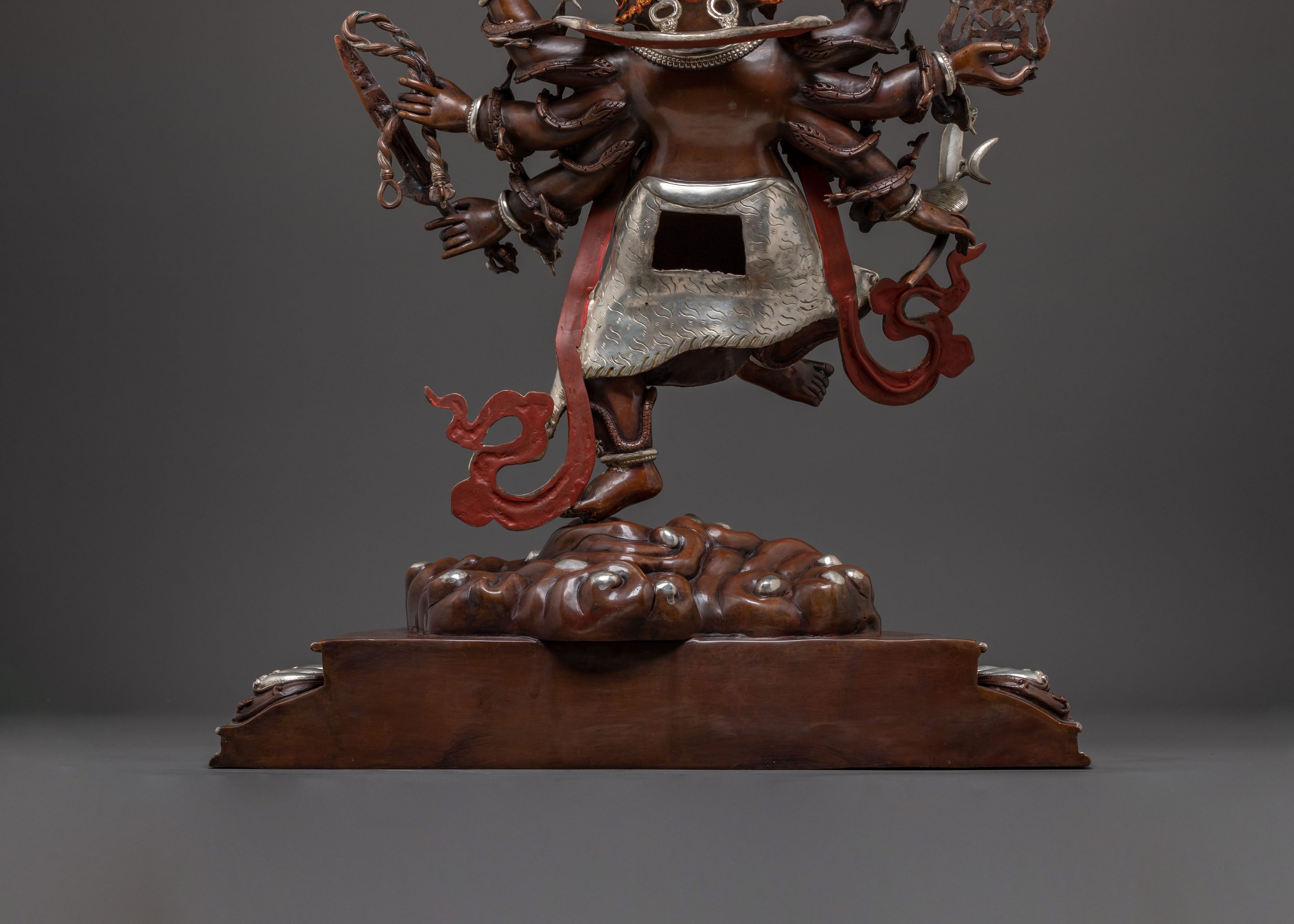 Uchusma Protector Statue - Spiritual Sculpture