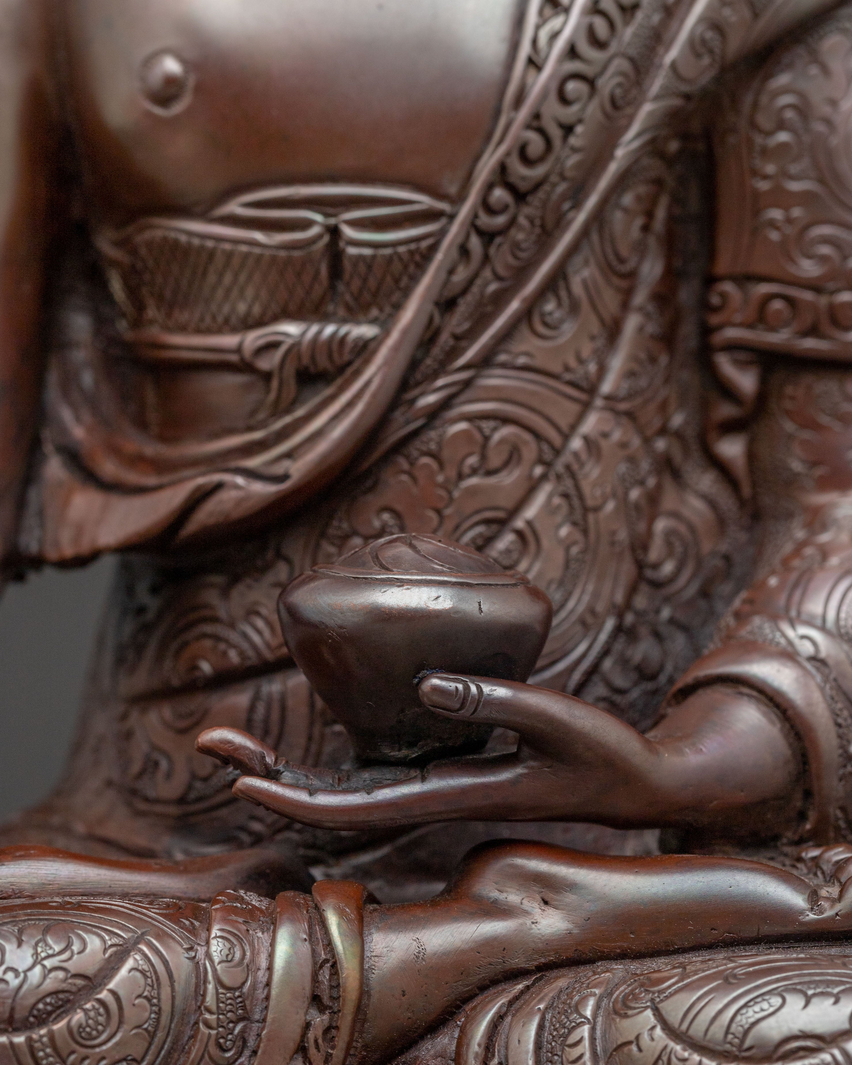 Shakyamuni Buddha Copper Oxidized Statue: Serene Himalayan Art