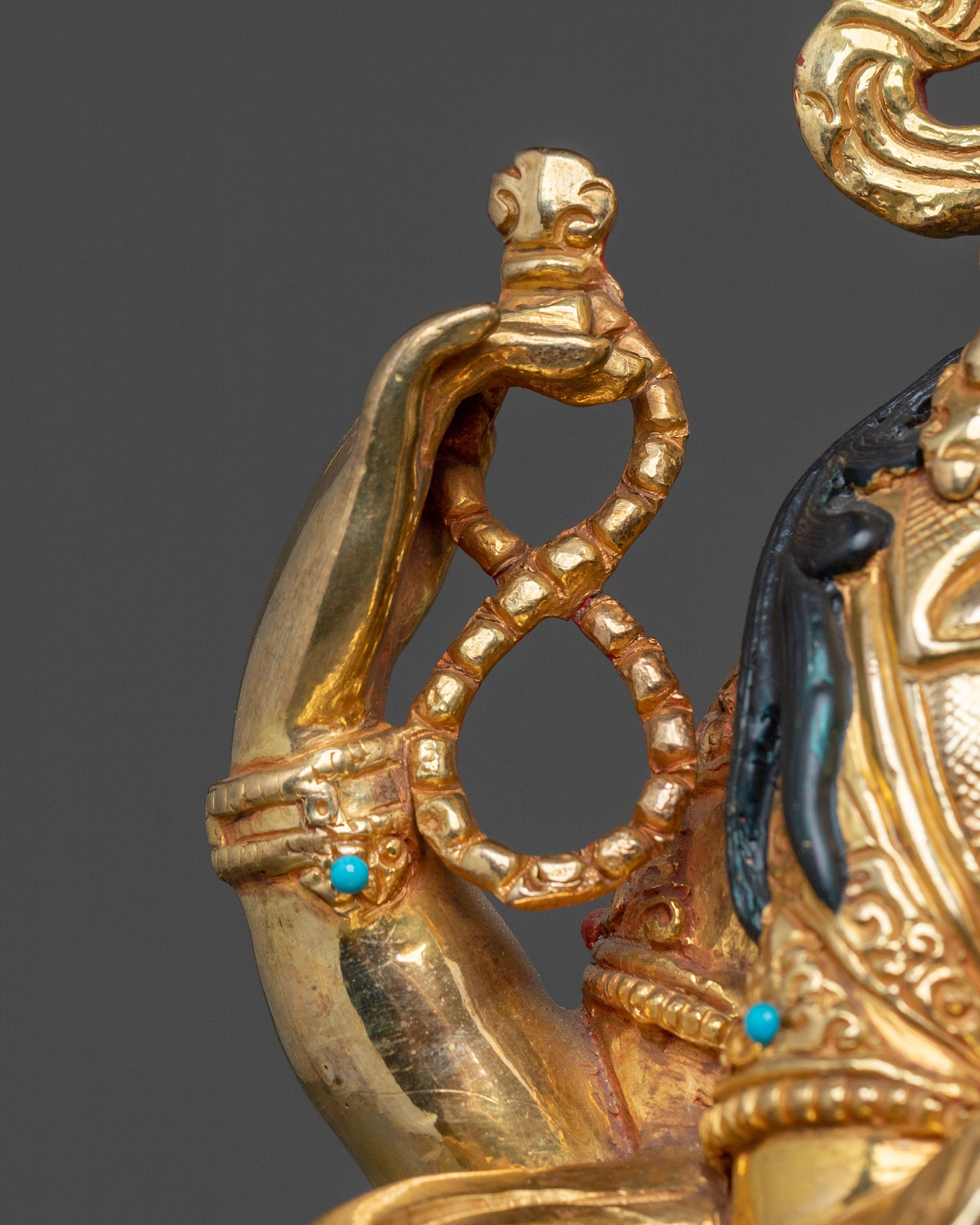 Chenrezig Spiritual Sculpture: Compassionate Protector