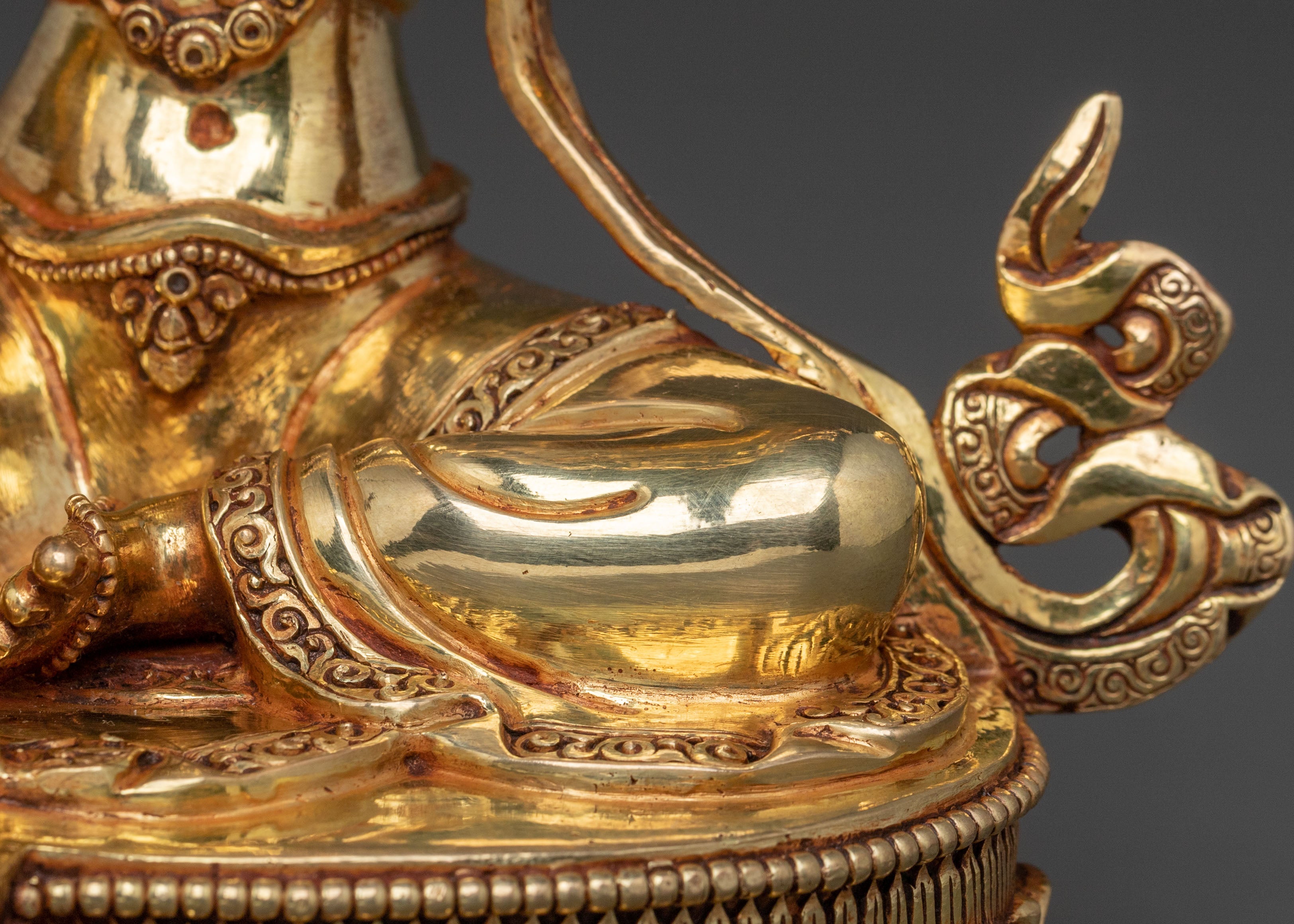 Red Tara Meditation Statue | Bodhisattva of Compassion and Power