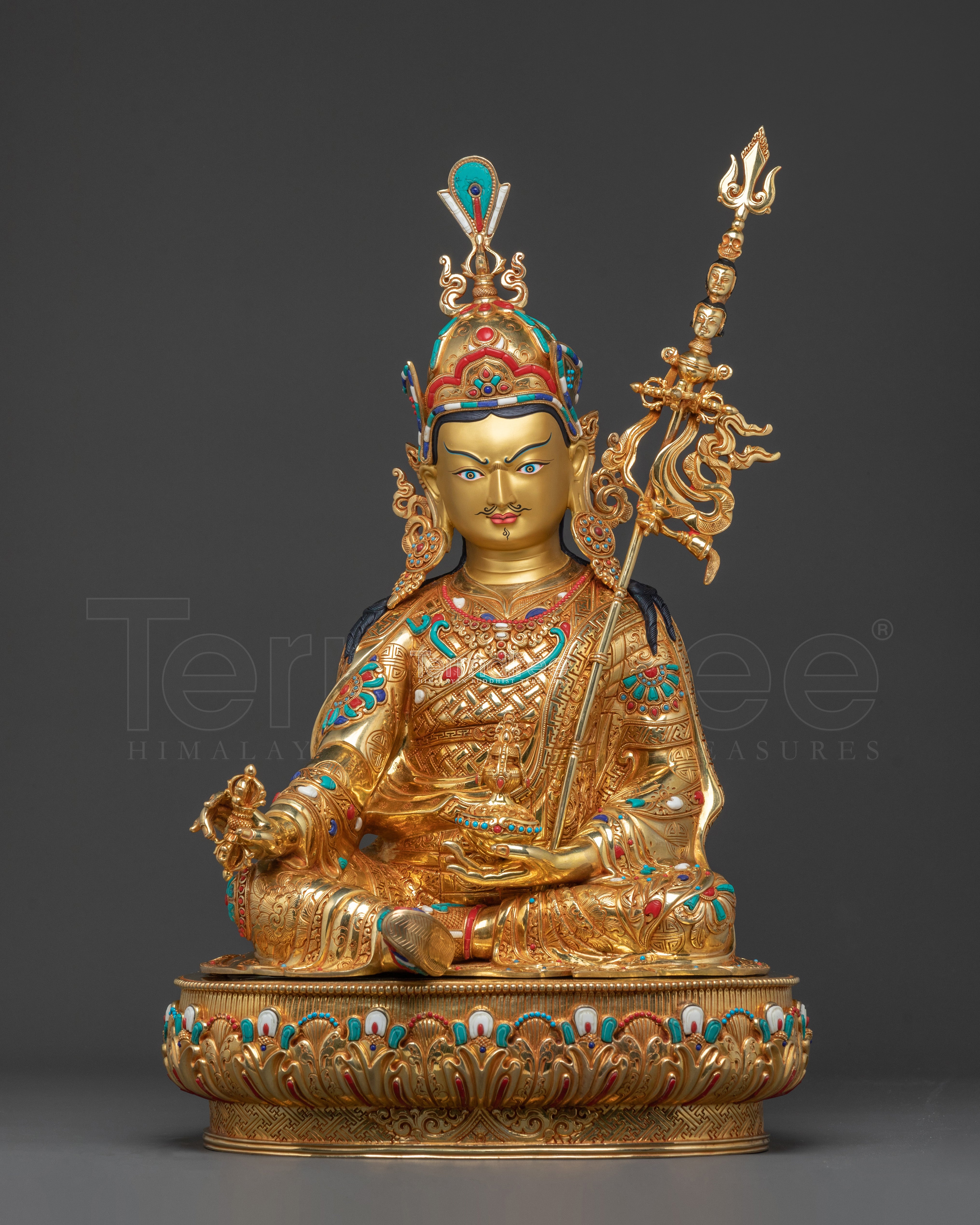 Guru Rinpoche Statue