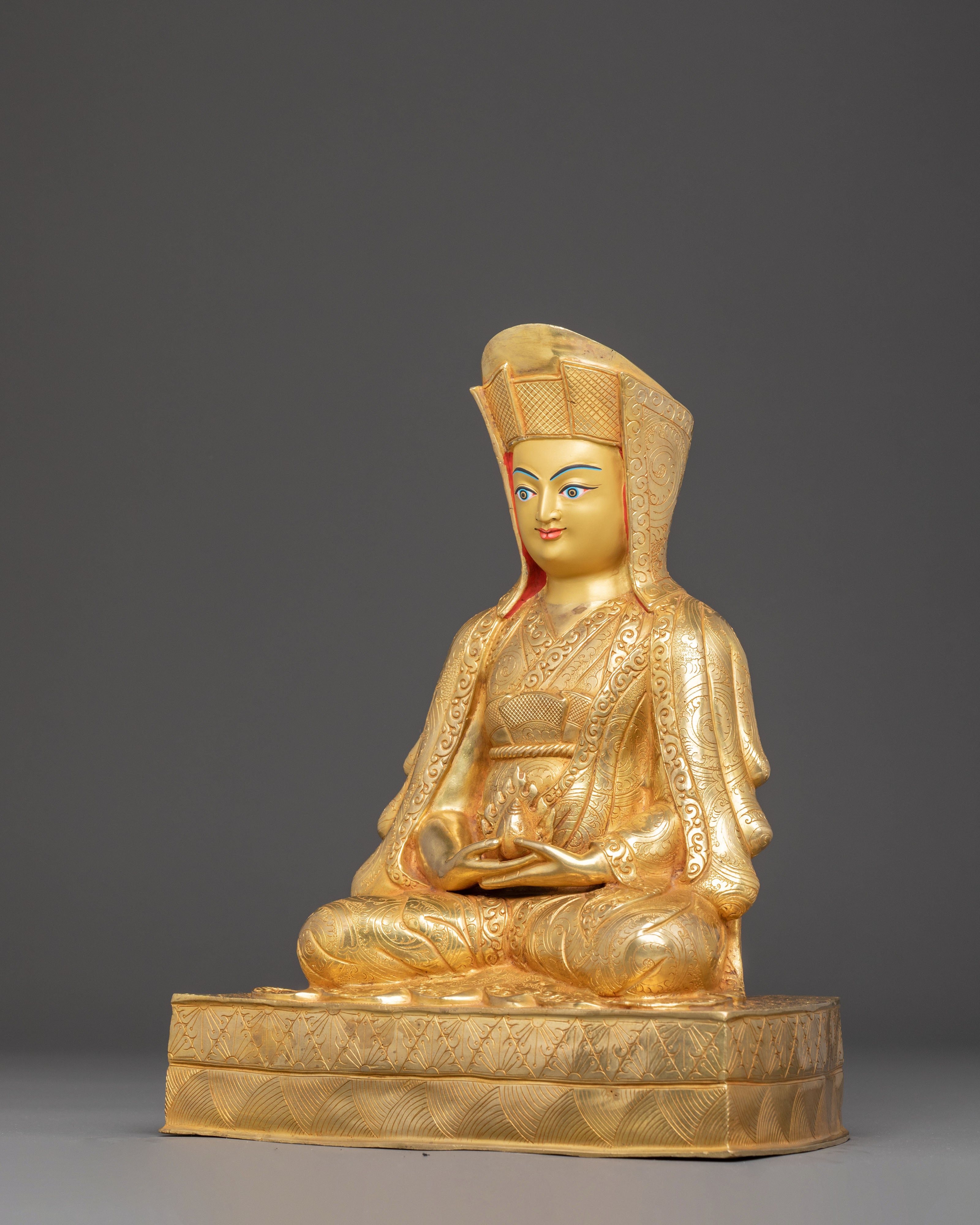 Gompopa Statue | Revered Kagyu Master