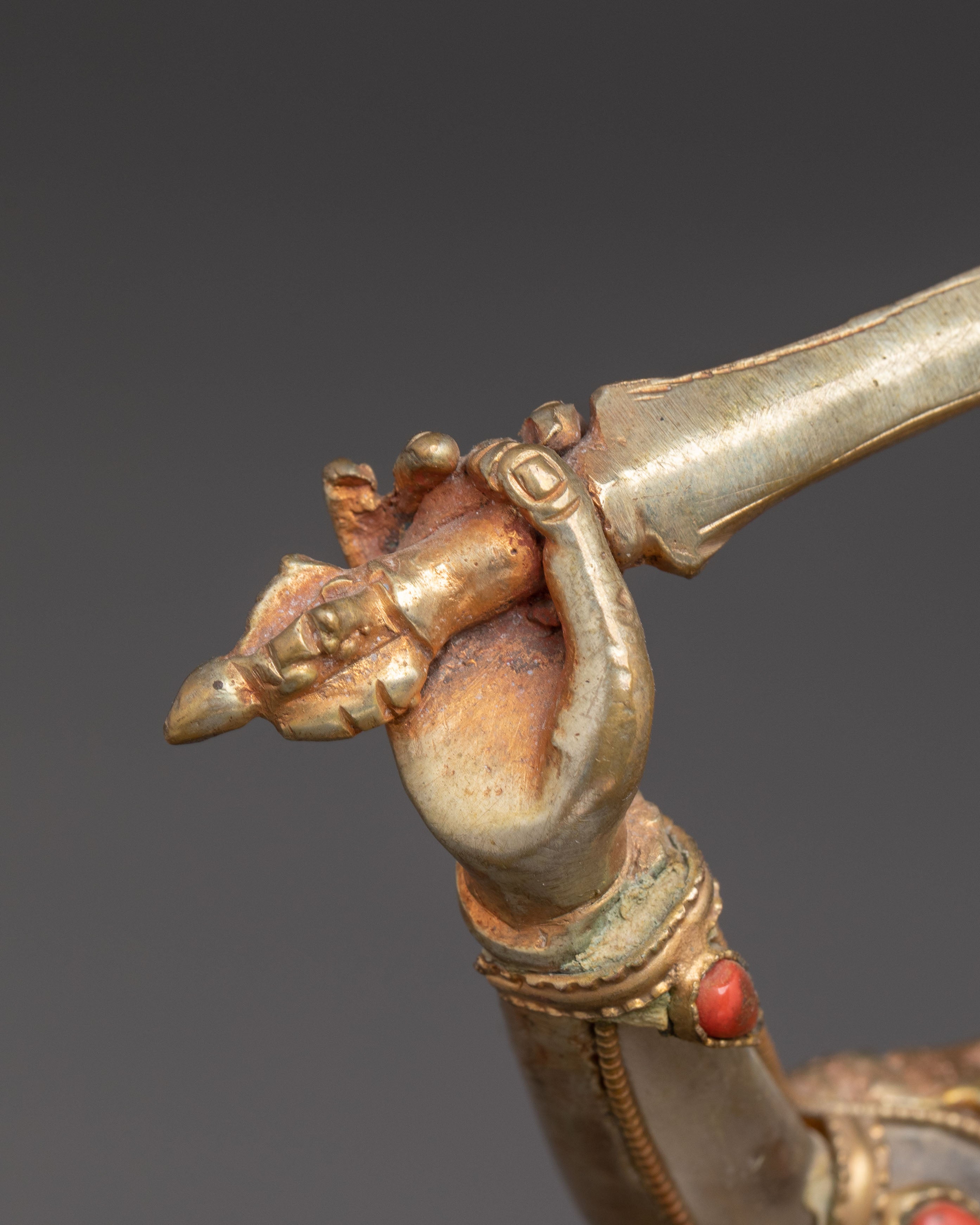 Manjushri Statue: Embodiment of Transcendent Wisdom