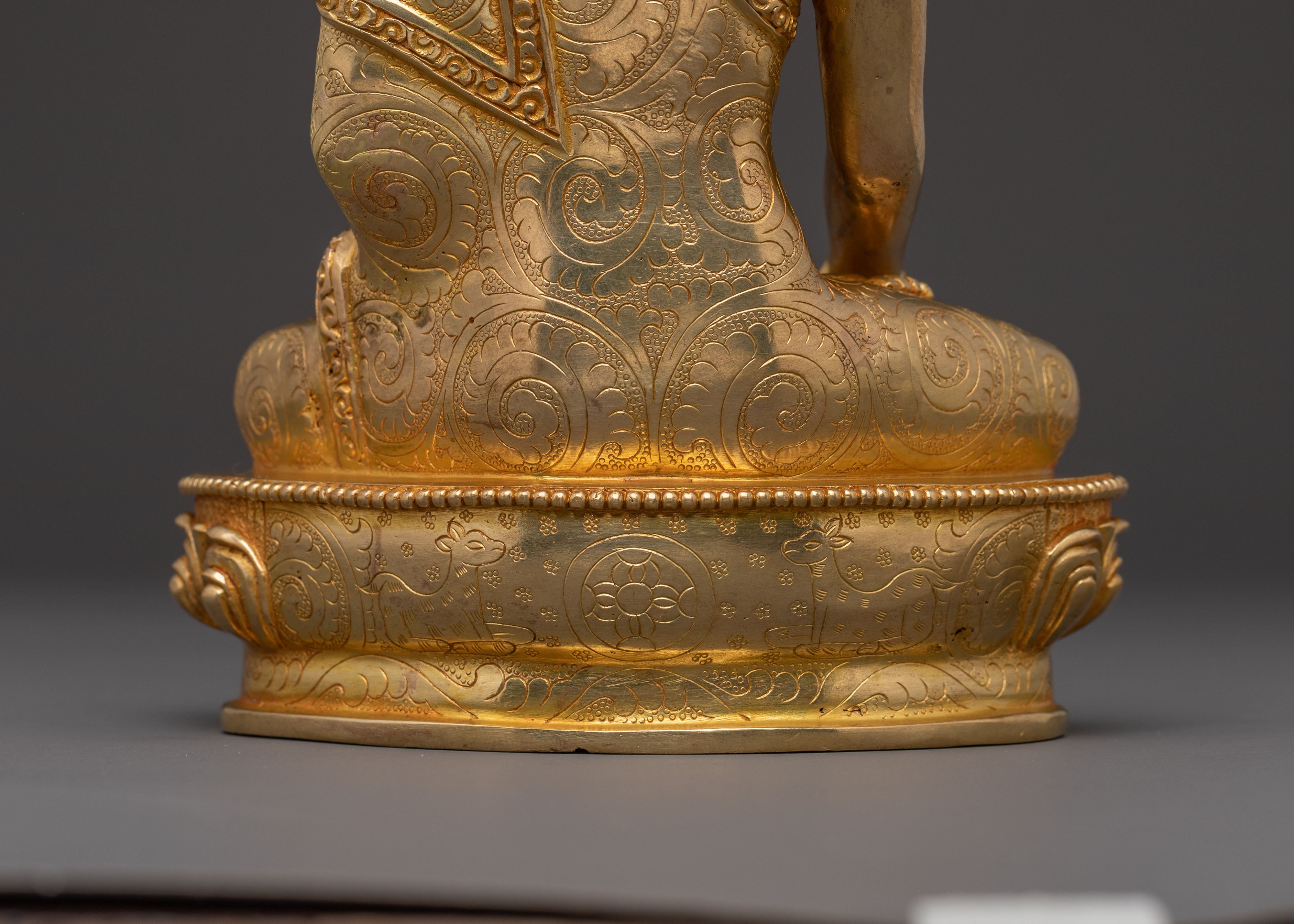 Shakyamuni Buddha Statue Boundless Compassion – 24K Gold Gilded