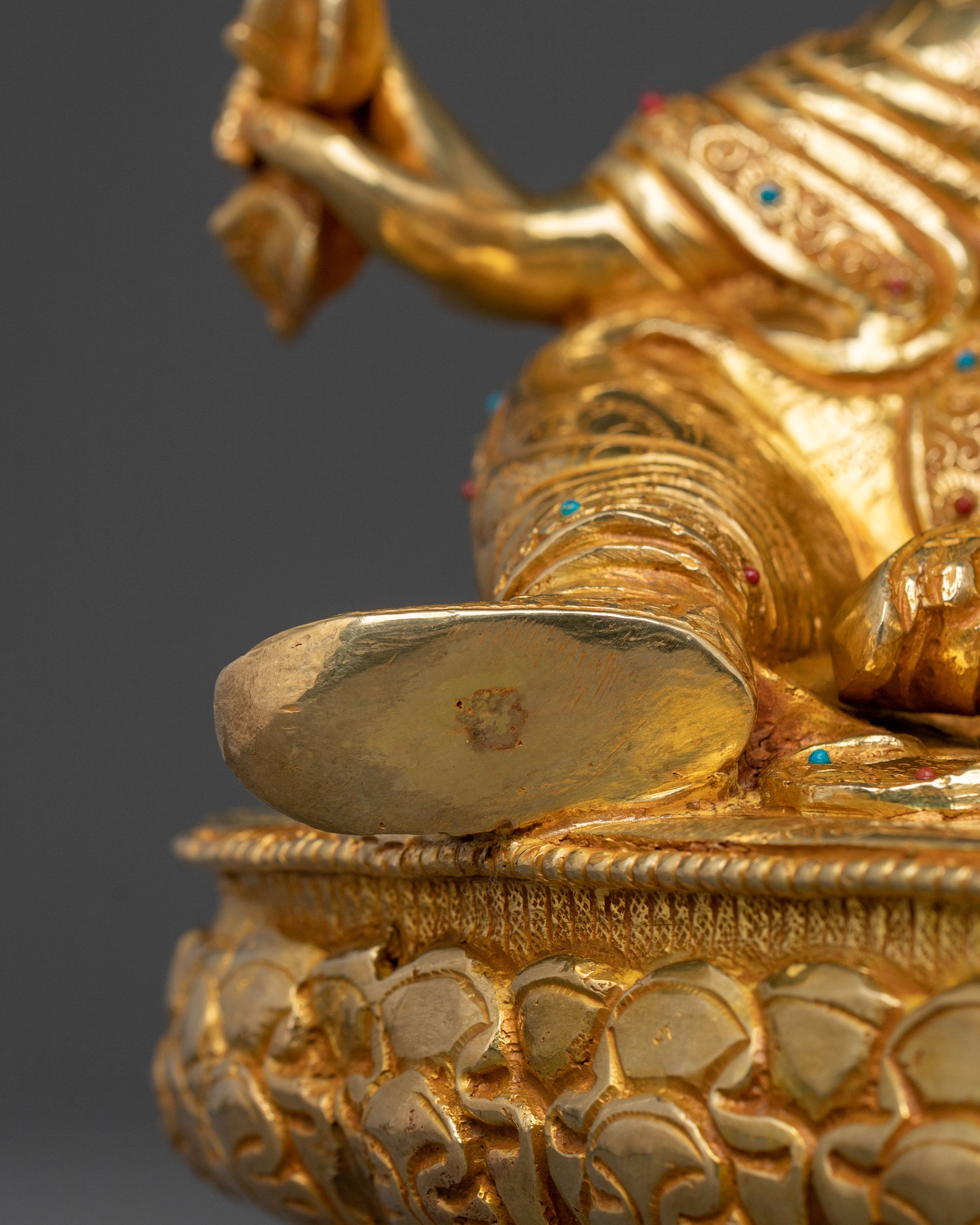 Tantric Master Statue: Guru Rinpoche | Home Decor