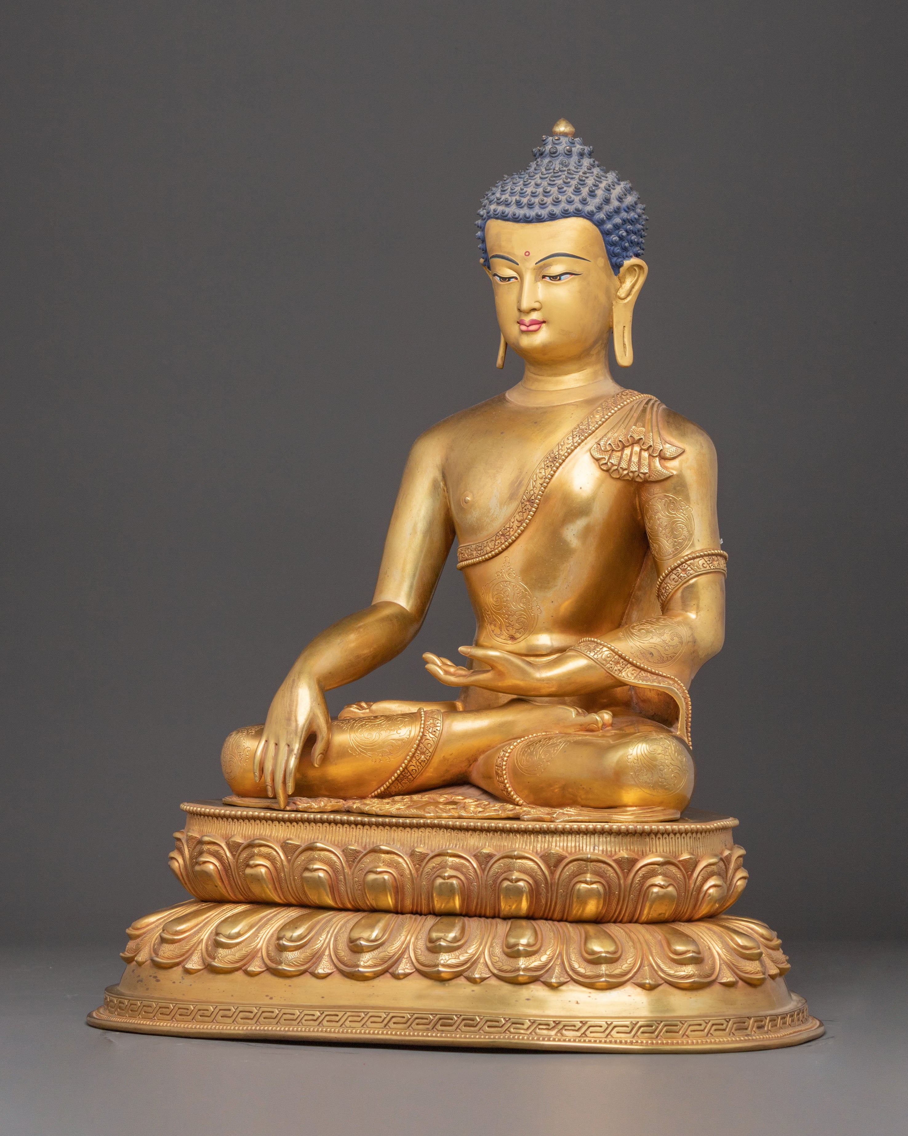 Shakyamuni Buddha Statue: Symbol of Wisdom and Compassion
