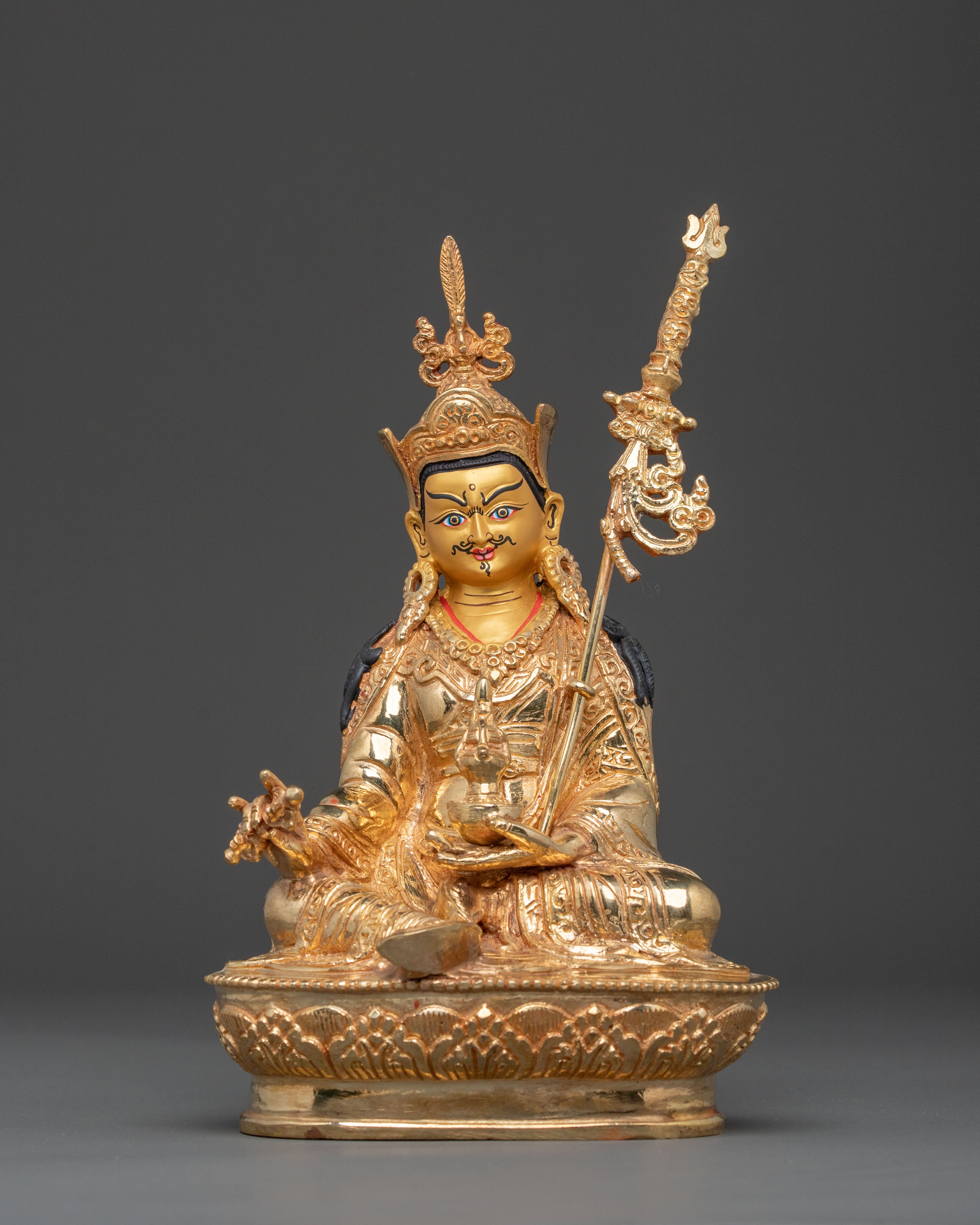 Guru Rinpoche Spiritual Statue |