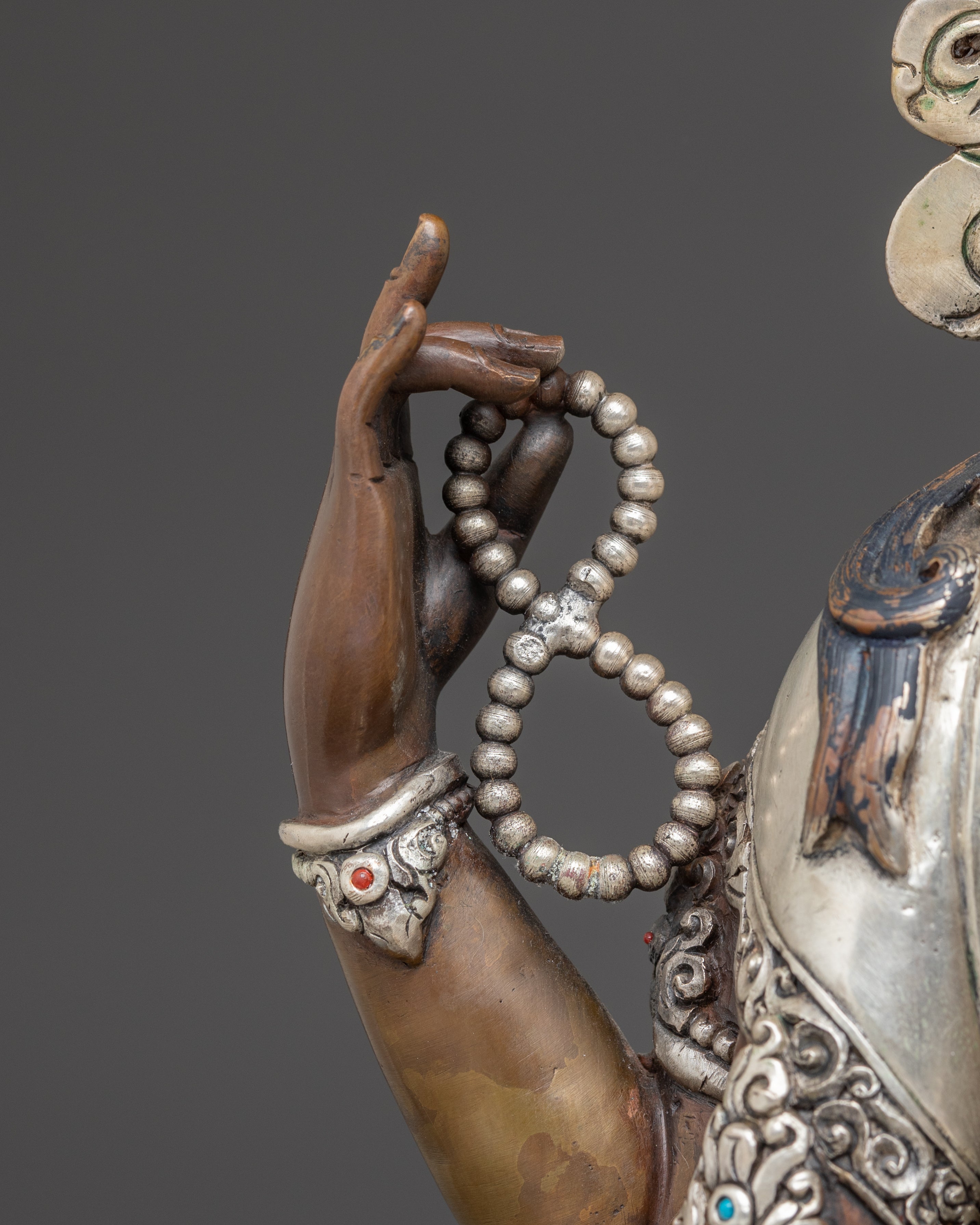 Chenrezig - The Compassionate Bodhisattva Statue | Tibetan Sculpture