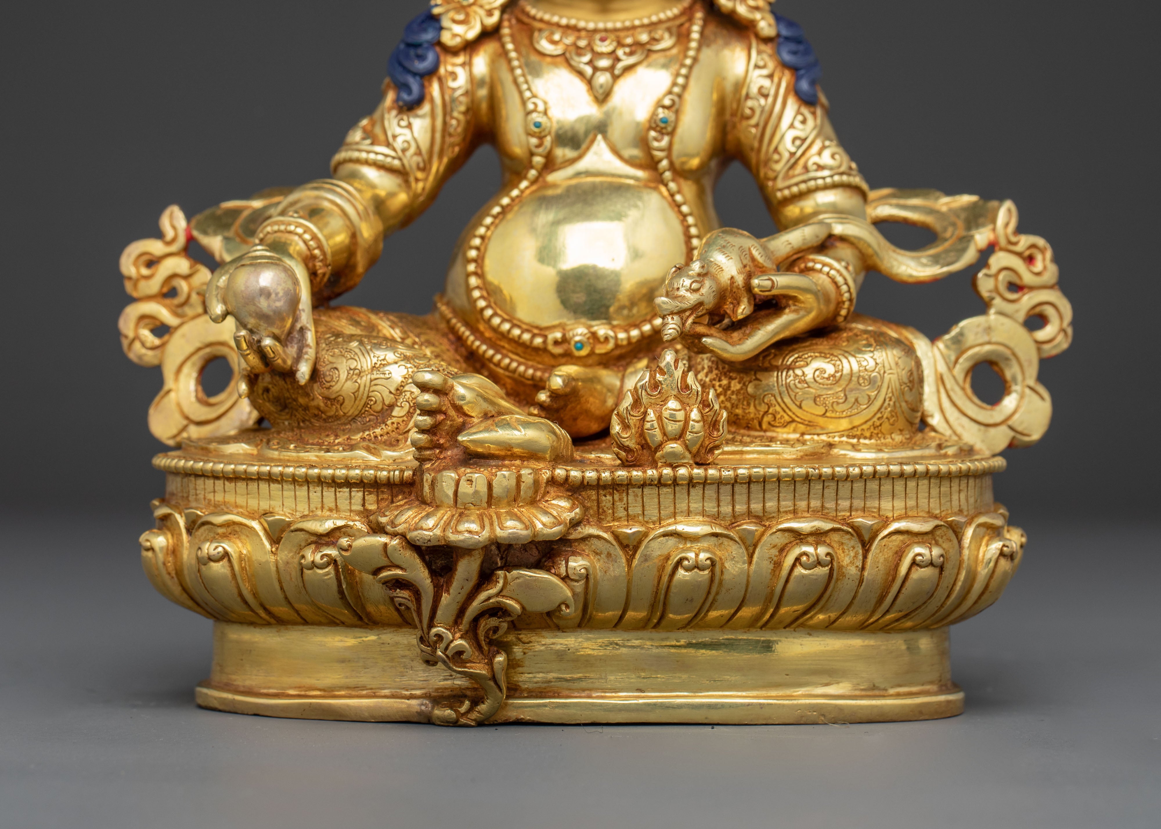 Sculpture of Dzambhala: Buddhist Wealth Icon | Home Altar Decor