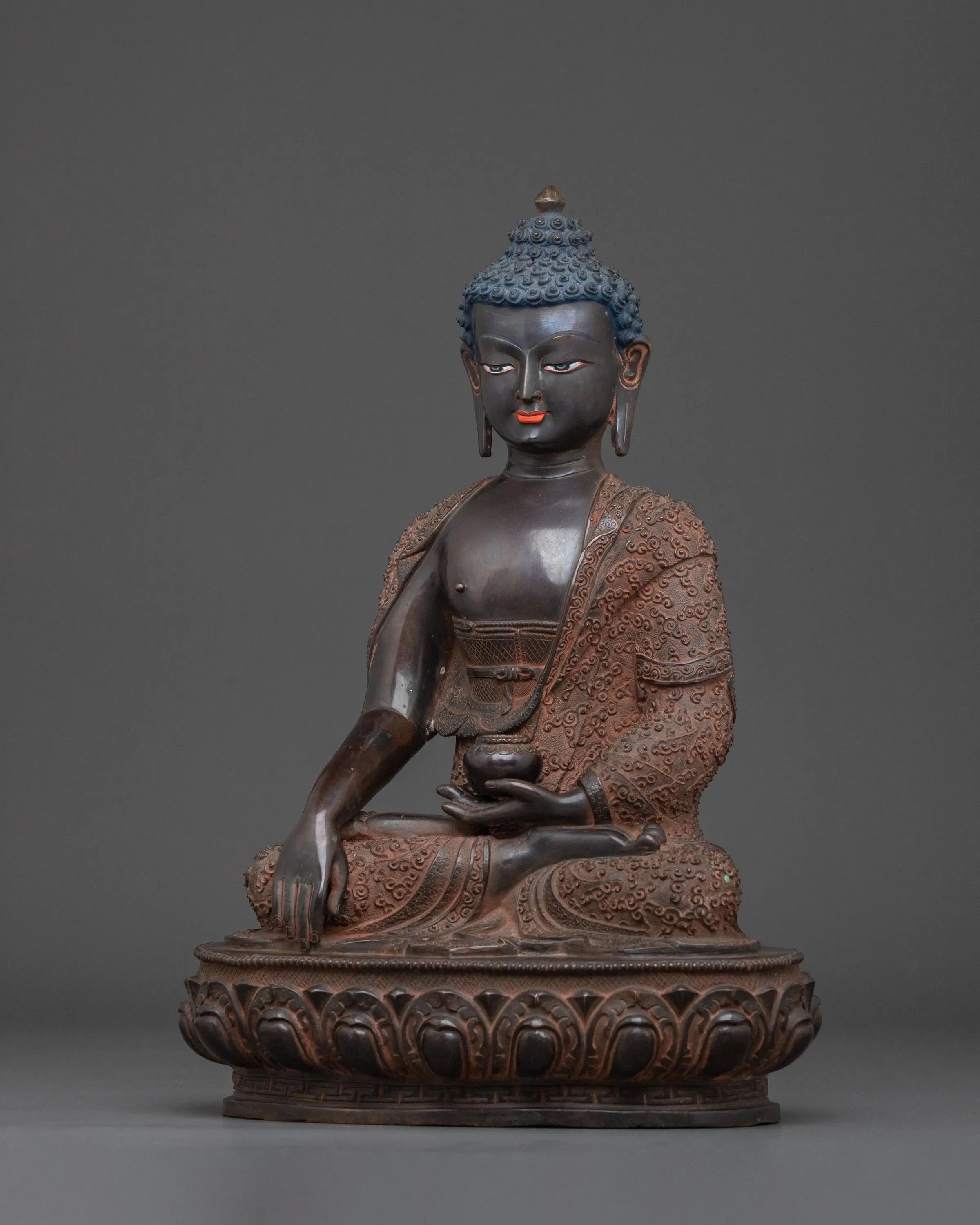 Shakyamuni Buddha Sculpture | Oxidized Copper Artistry