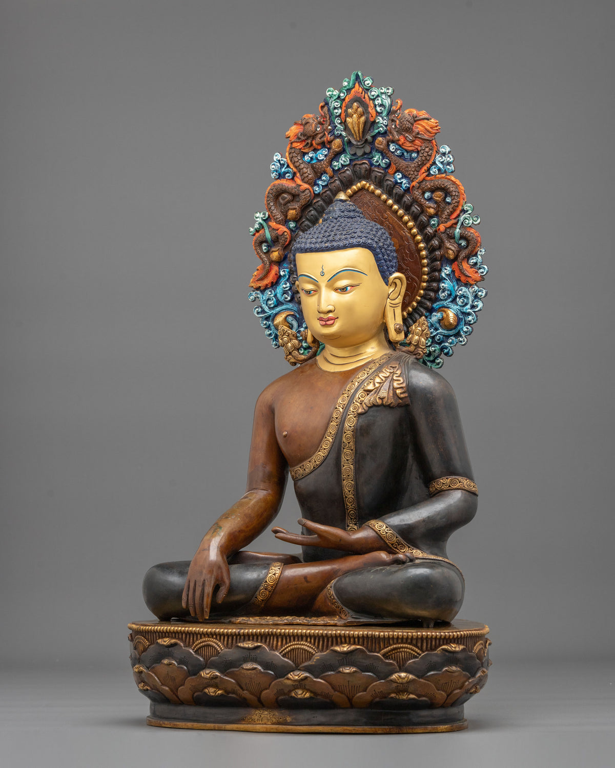 Shakyamuni Buddha Sculpture of Divine Enlightenment