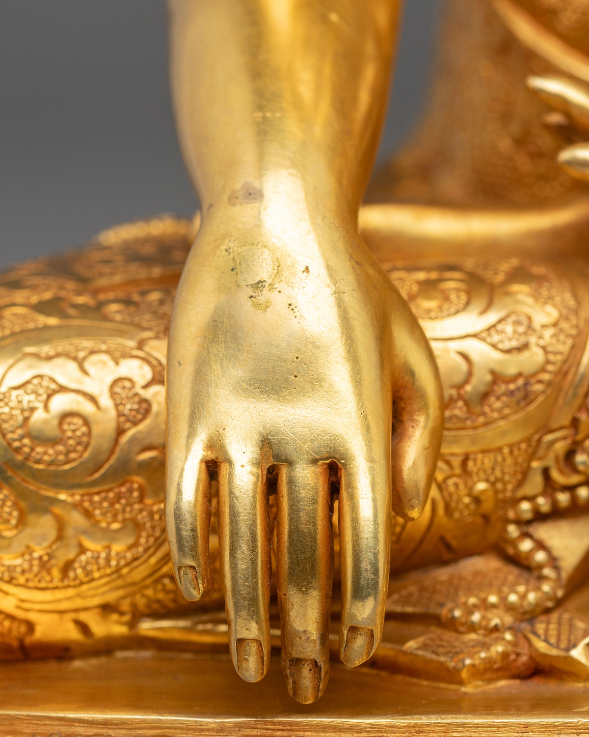 Himalayan Shakyamuni Buddha Sculpture in 24K Gold Gilded Copper