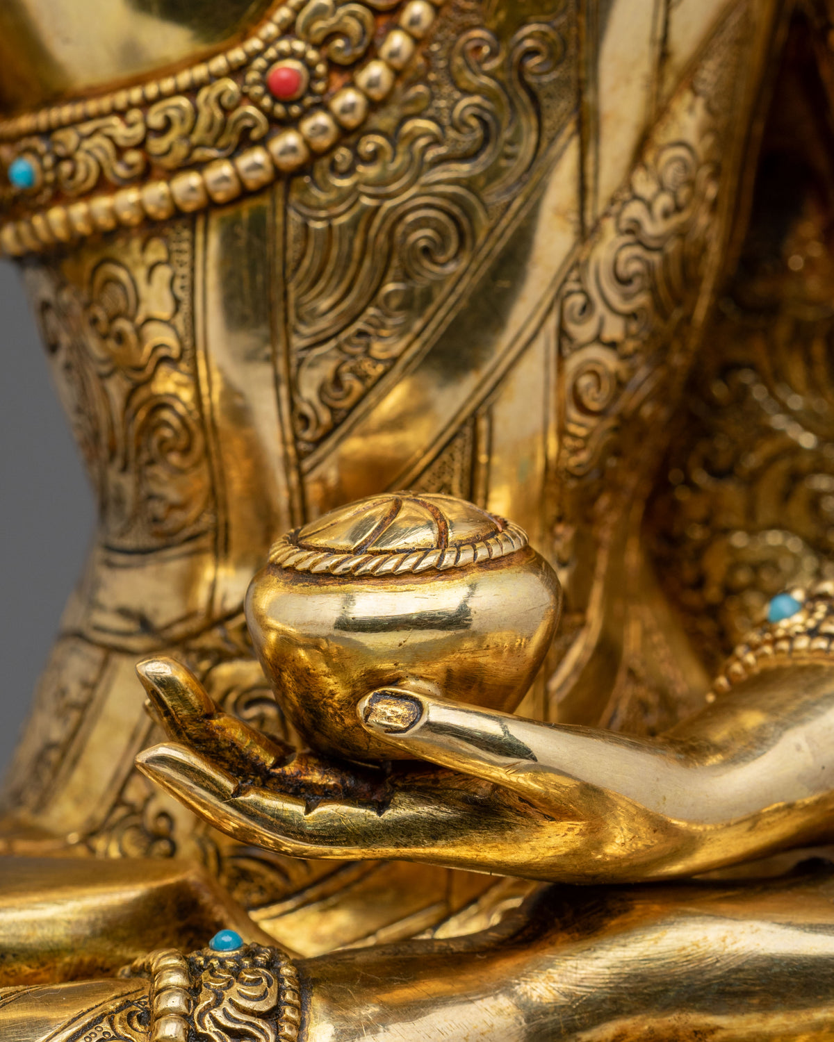 Three Buddhas Copper Statue Collection: Buddhist Art for Longevity and Meditation