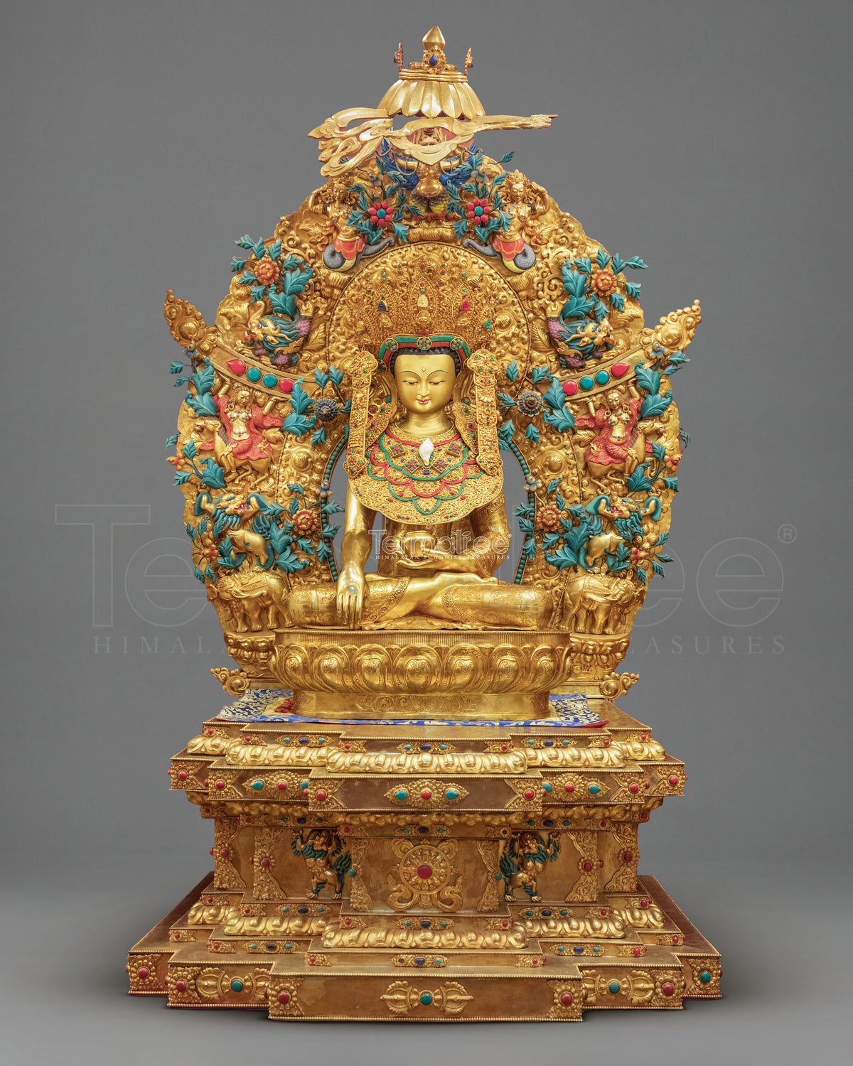 Shakyamuni Buddha on Throne Buddhist Shrine Sculpture: