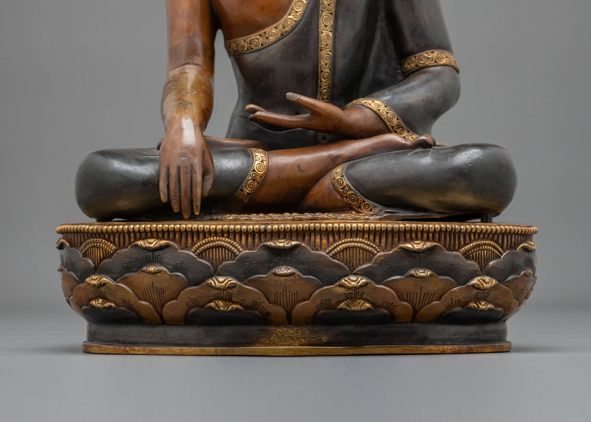 Shakyamuni Buddha Sculpture of Divine Enlightenment