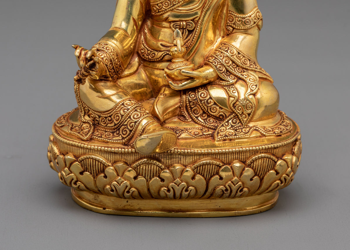 Guru Rinpoche Meditation Altar Statue