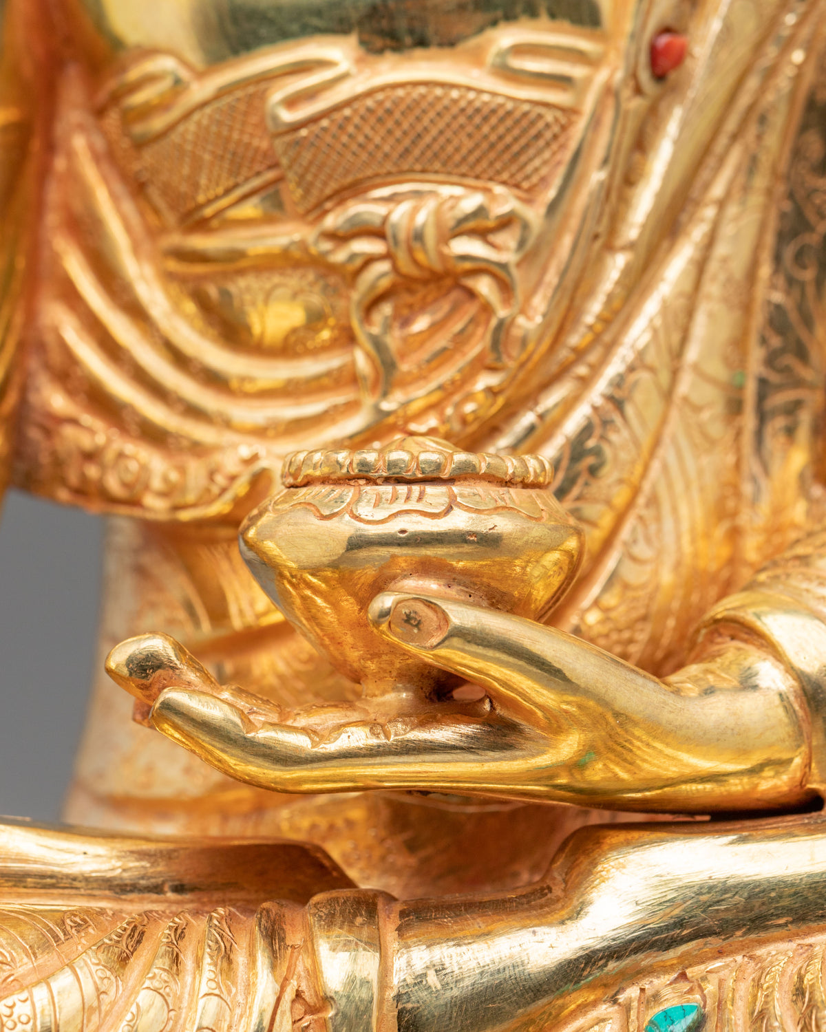 Shakyamuni Buddha Statue | Presence of Enlightened Peace