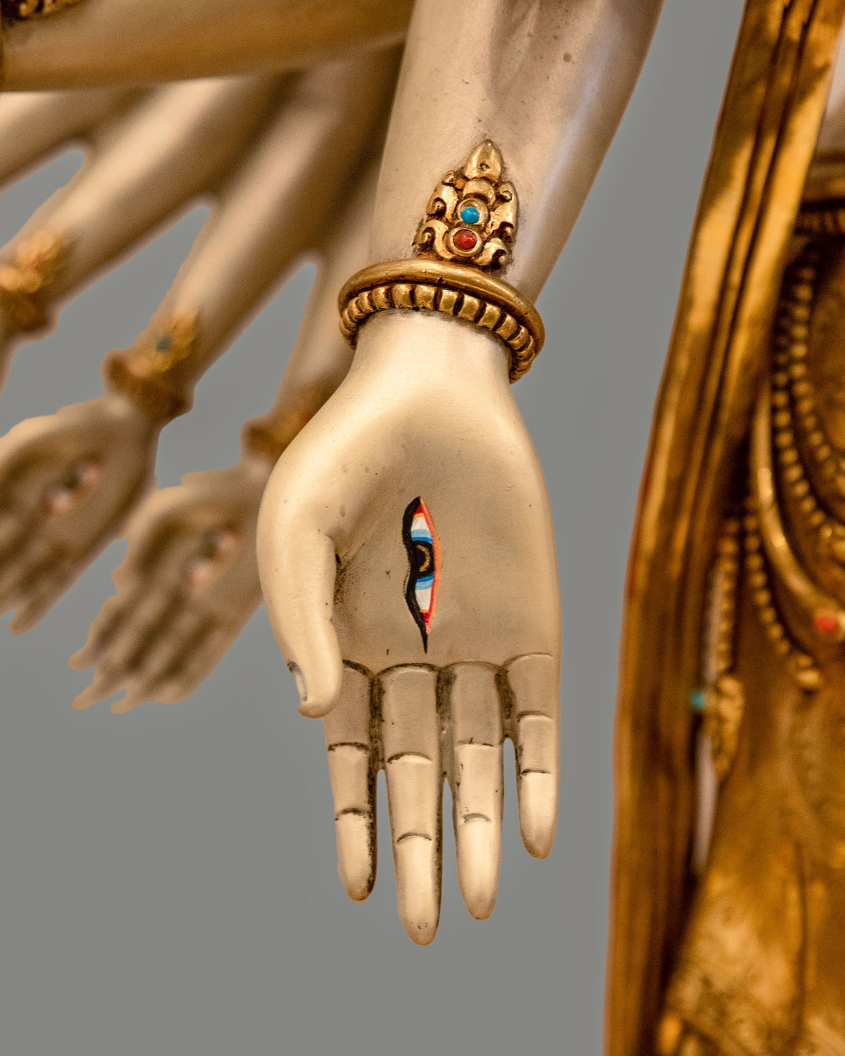 1000 Armed Chenrezig Bodhisattva Statue | Himalayan Buddhist Altar Art