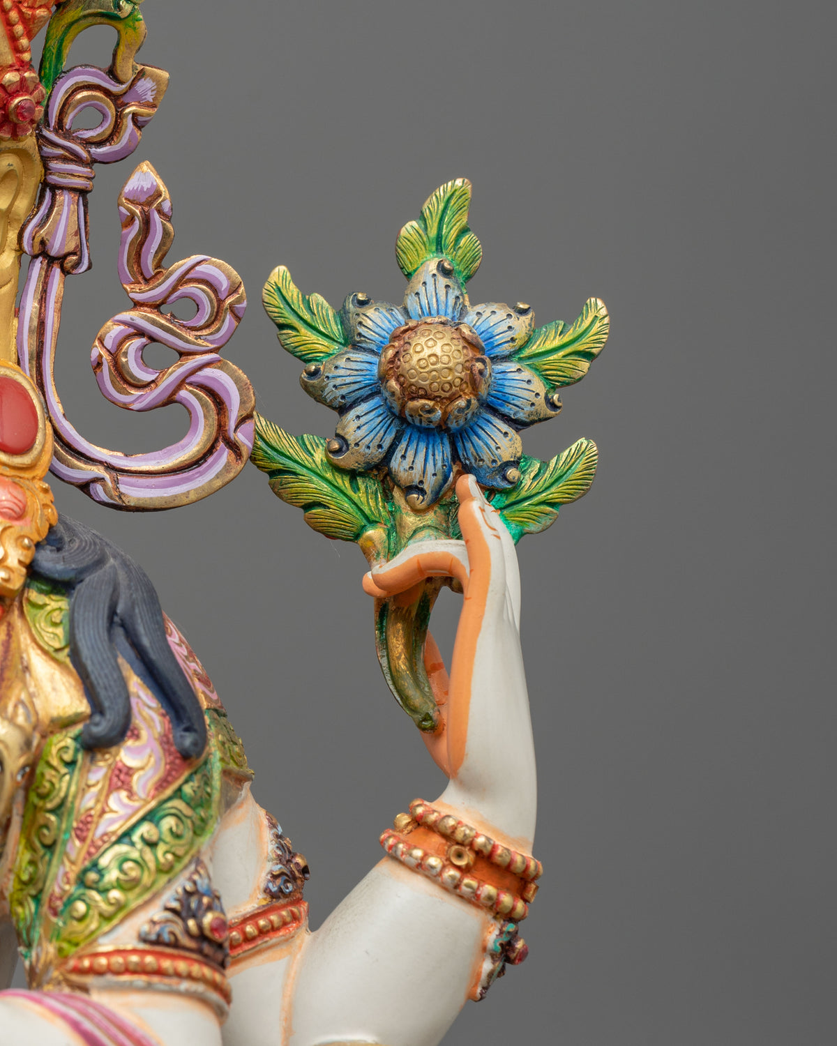 Chenrezig Statue | The Enlightened Expression of Great Compassion