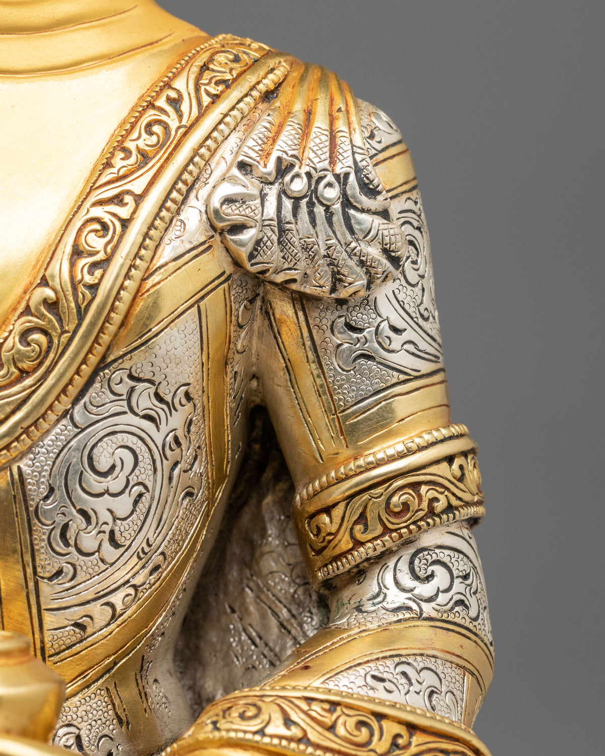 Shakyamuni Buddha Statue | Teacher of the Dharma and Awakened Sage
