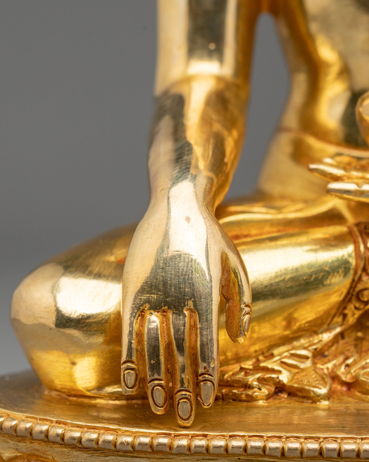 Shakyamuni Buddha Golden Sage Sculpture | Traditional Buddhist Artwork