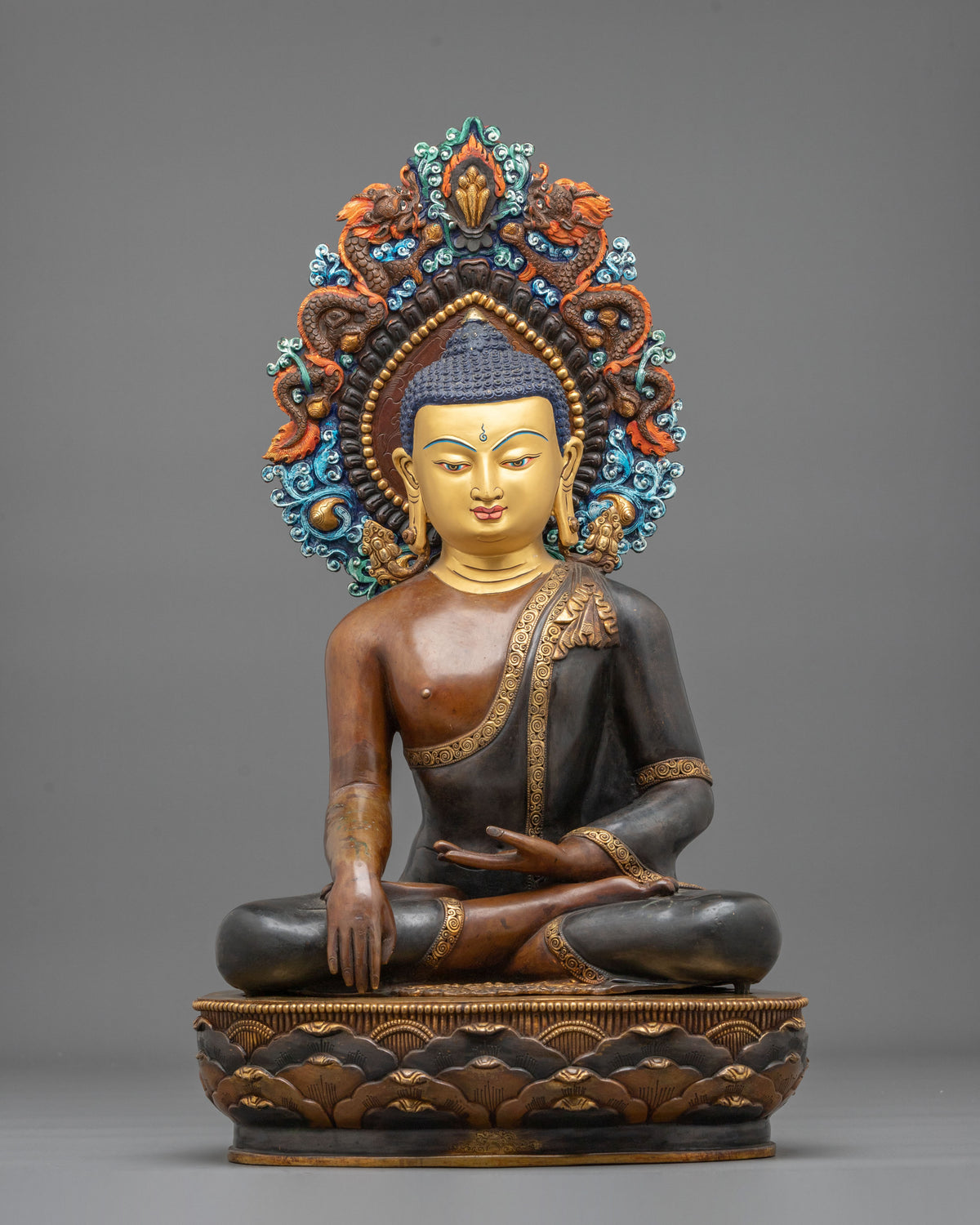 Shakyamuni Buddha Sculpture of Divine Enlightenment