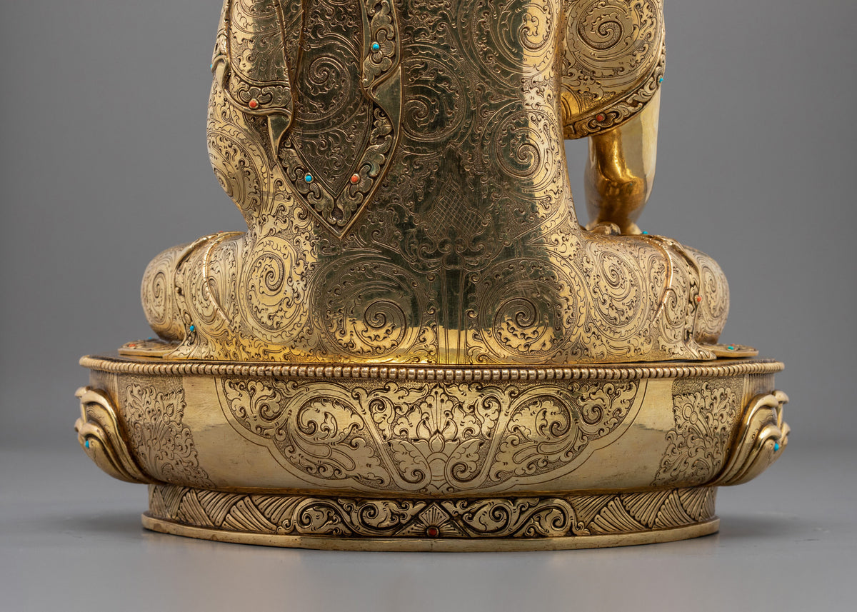 Shakyamuni Buddha: Buddha of Enlightenment and Peace