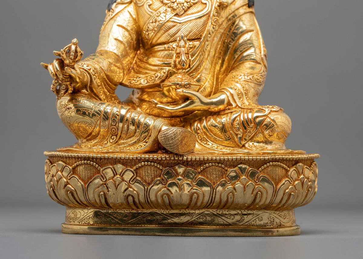 Guru Rinpoche Statue for Decoration | Embodiment of Wisdom and Compassion