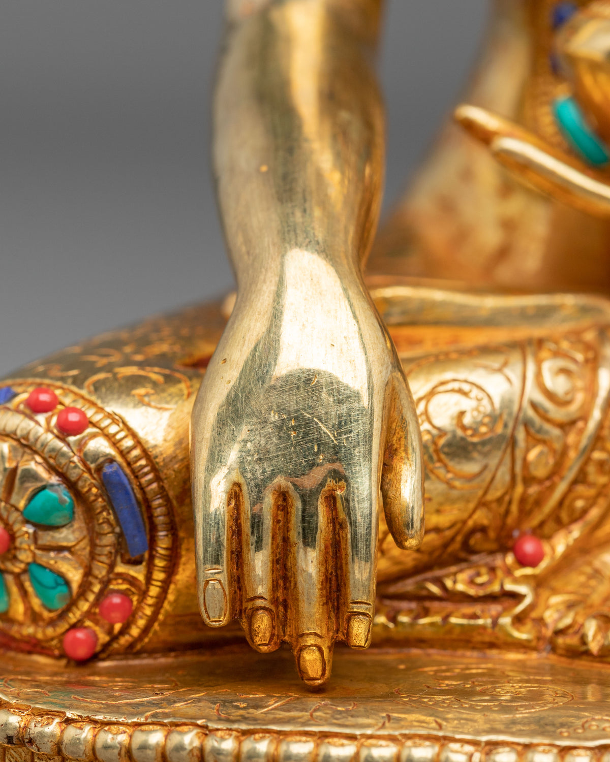 Shakyamuni Buddha Statue | The Radiant Essence of Eternal Dharma