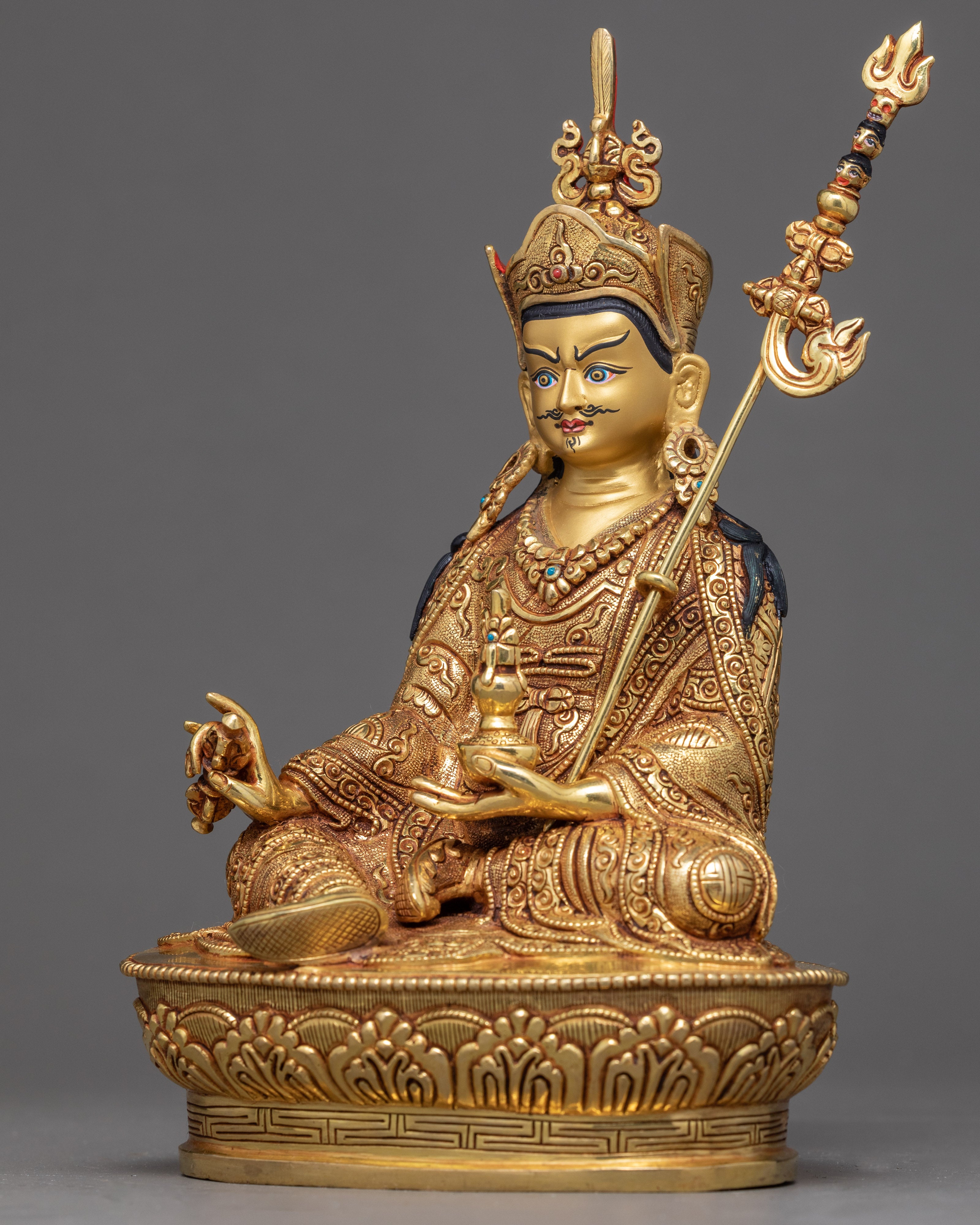 Guru Rinpoche Artwork | Traditionally Crafted Tibetan Statue