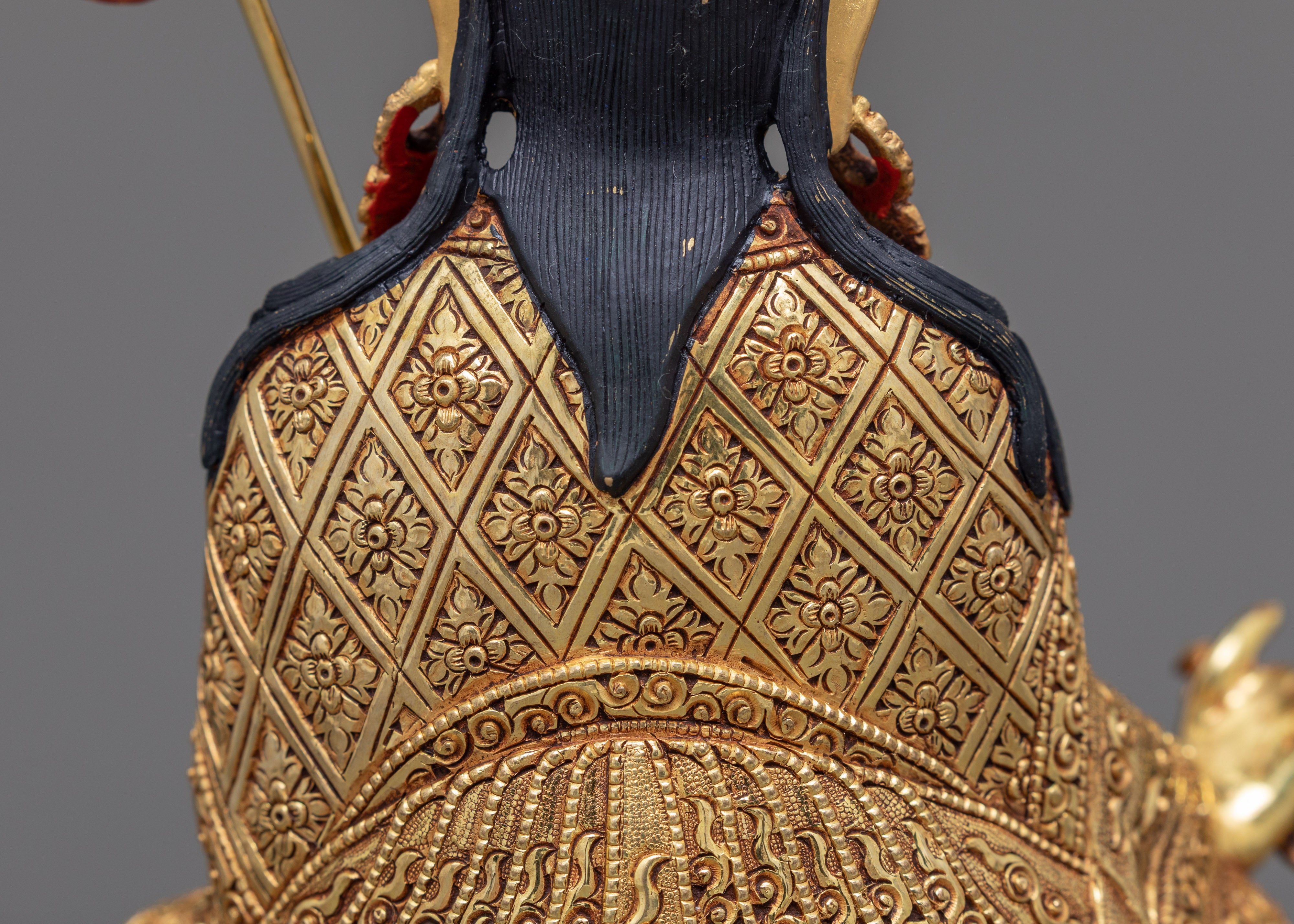 Guru Rinpoche Artwork | Traditionally Crafted Tibetan Statue