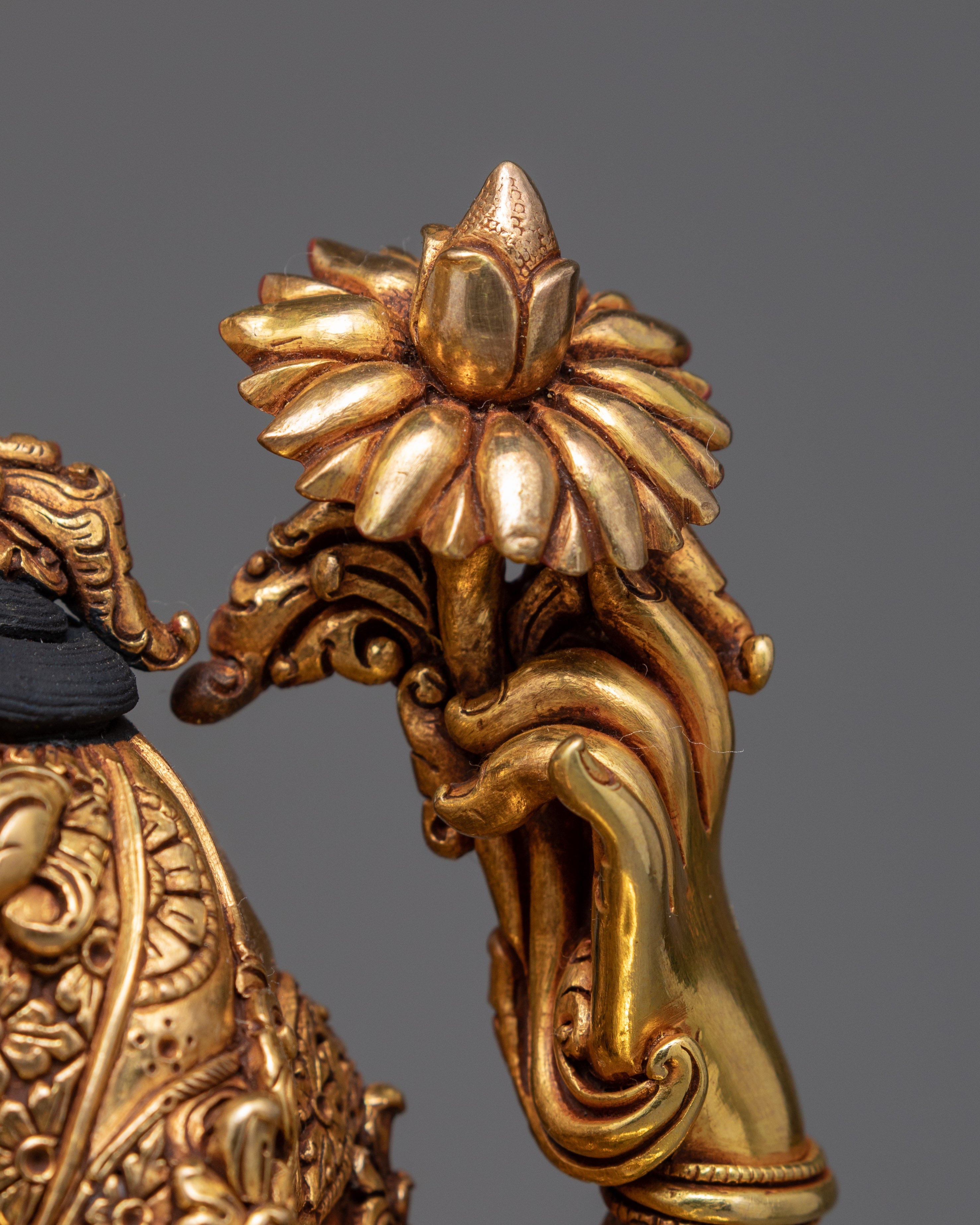 Chenrezig Avalokiteshvara Statue | Traditional Himalayan Art