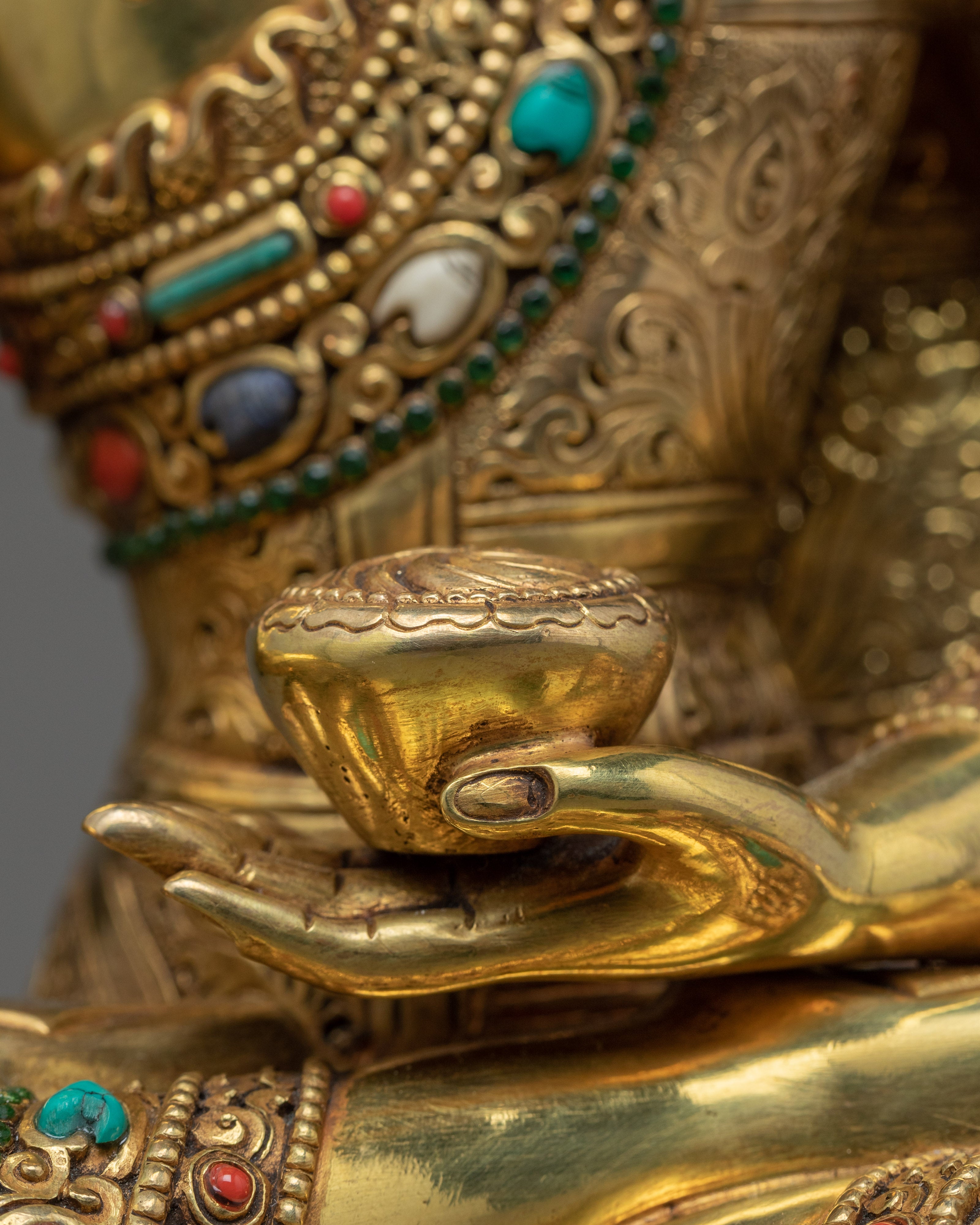 Siddartha Gautama Buddha Sculpture | Traditional Buddhist Art