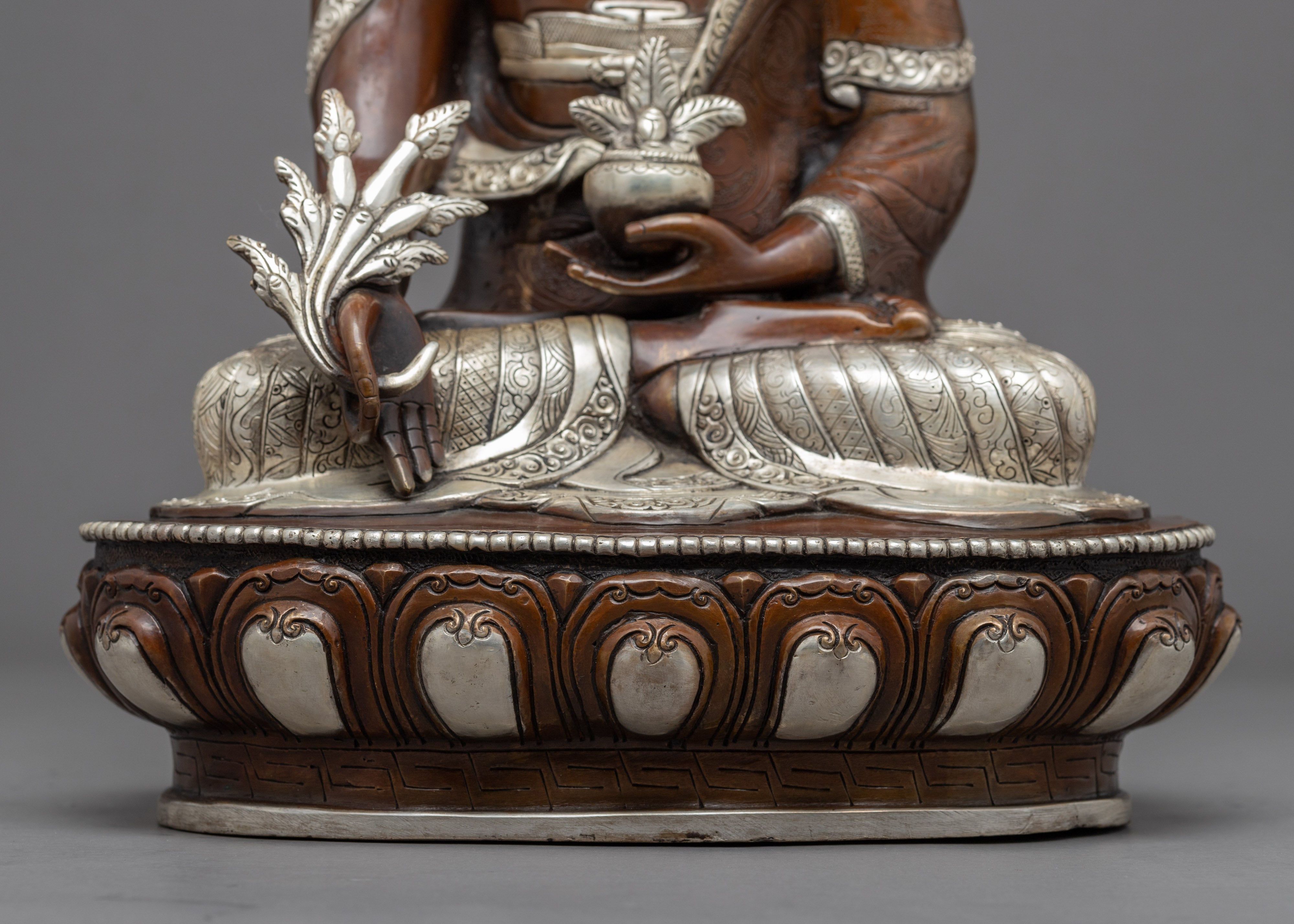 Bhaisajyaguru Medicine Buddha Statue | Gold Gilded Statue For Meditation